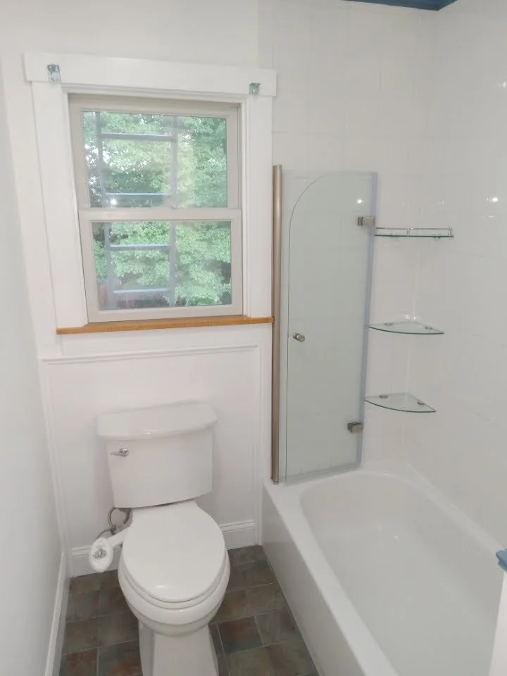 bathroom silver spring tiling 2.jpeg