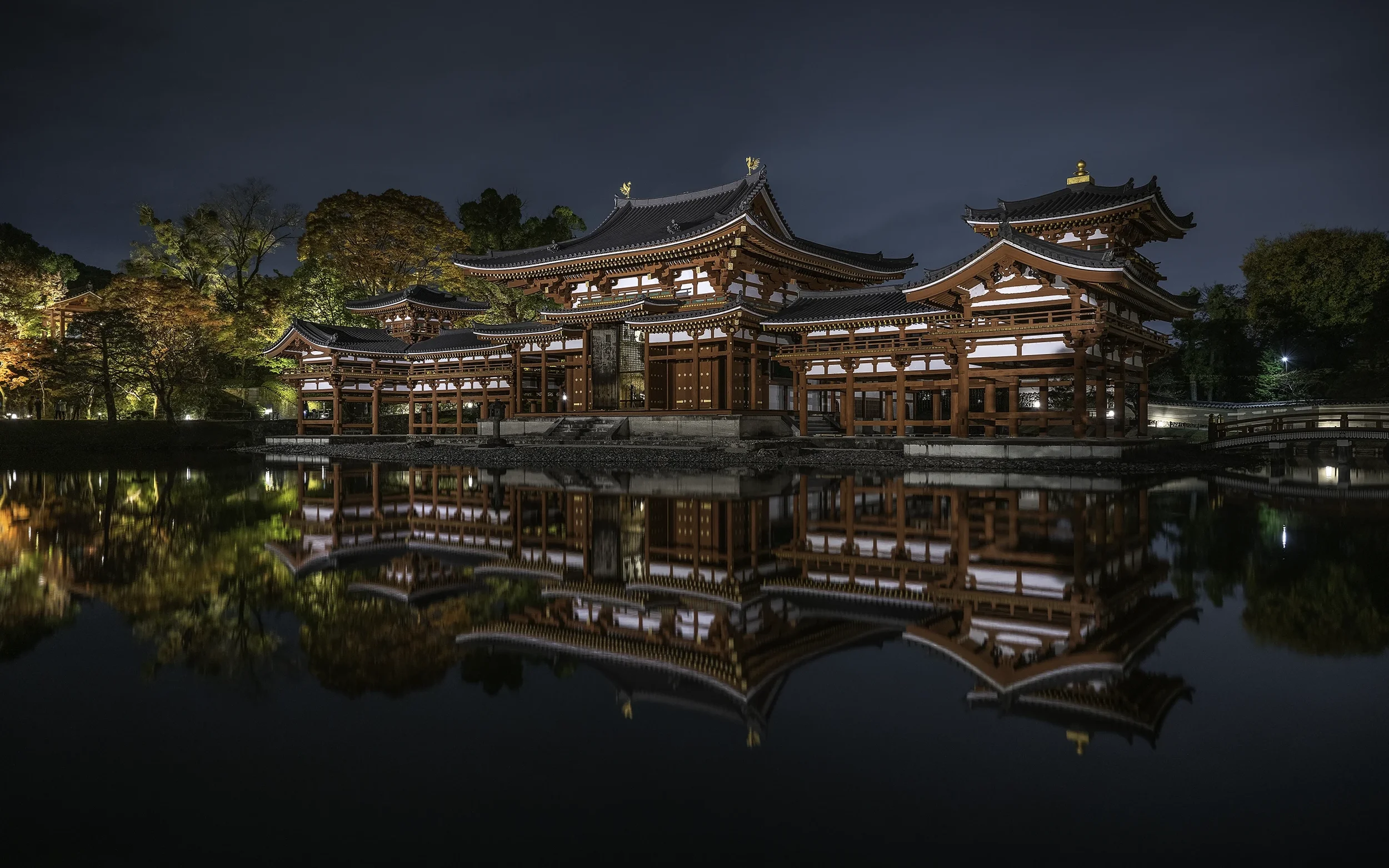 Japan Photographer Nicolas Wauters - Byodo inn Shrine Uji.webp