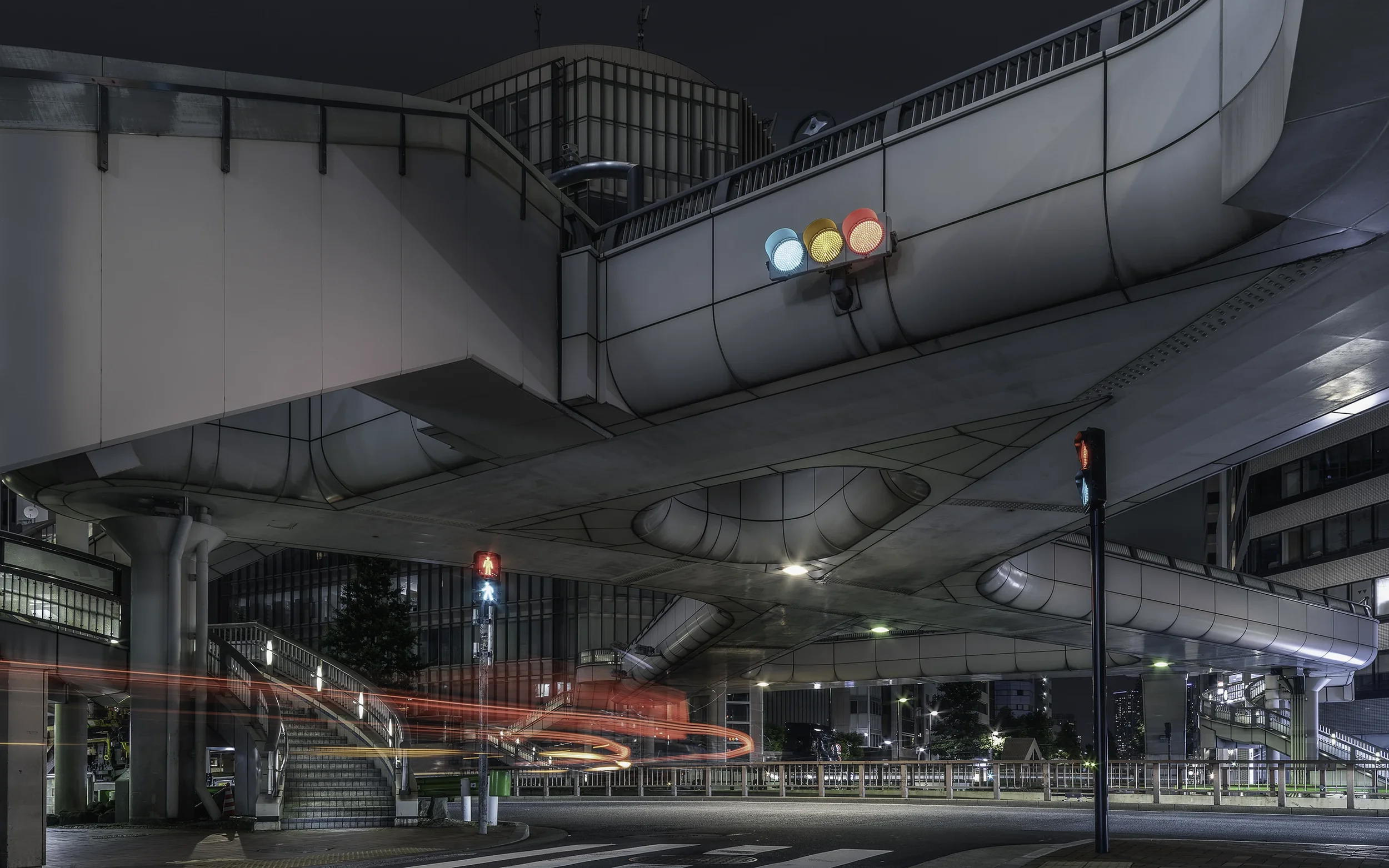 Nicolas Wauters Japan Photographer - Ginza Footbridge 02.webp