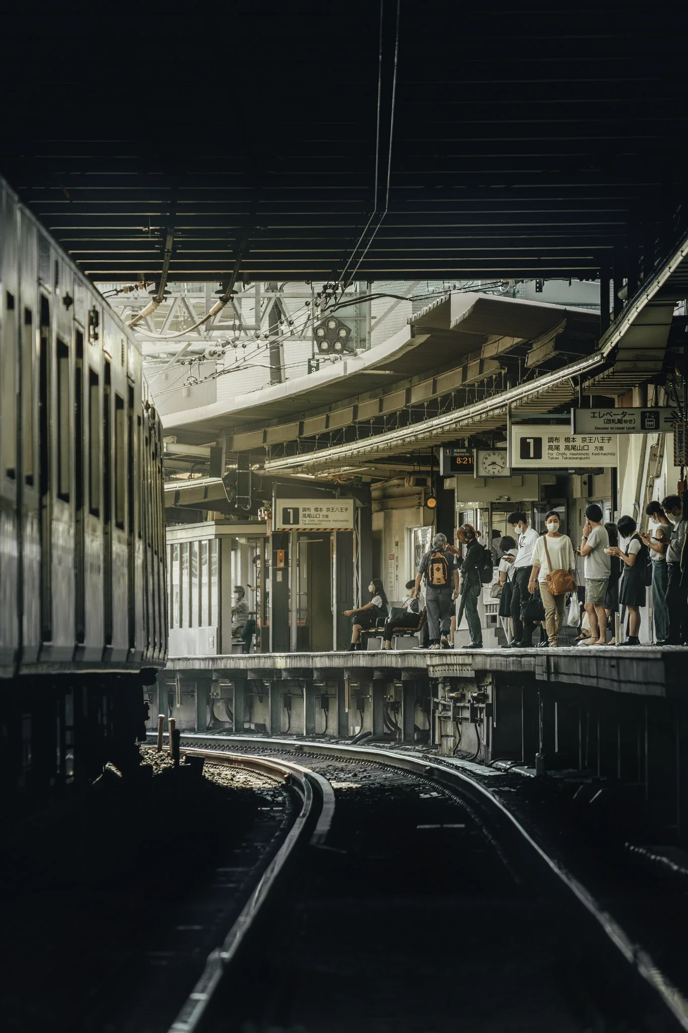 Nicolas Wauteres Japan Photographer - Shimotakaido Station.webp