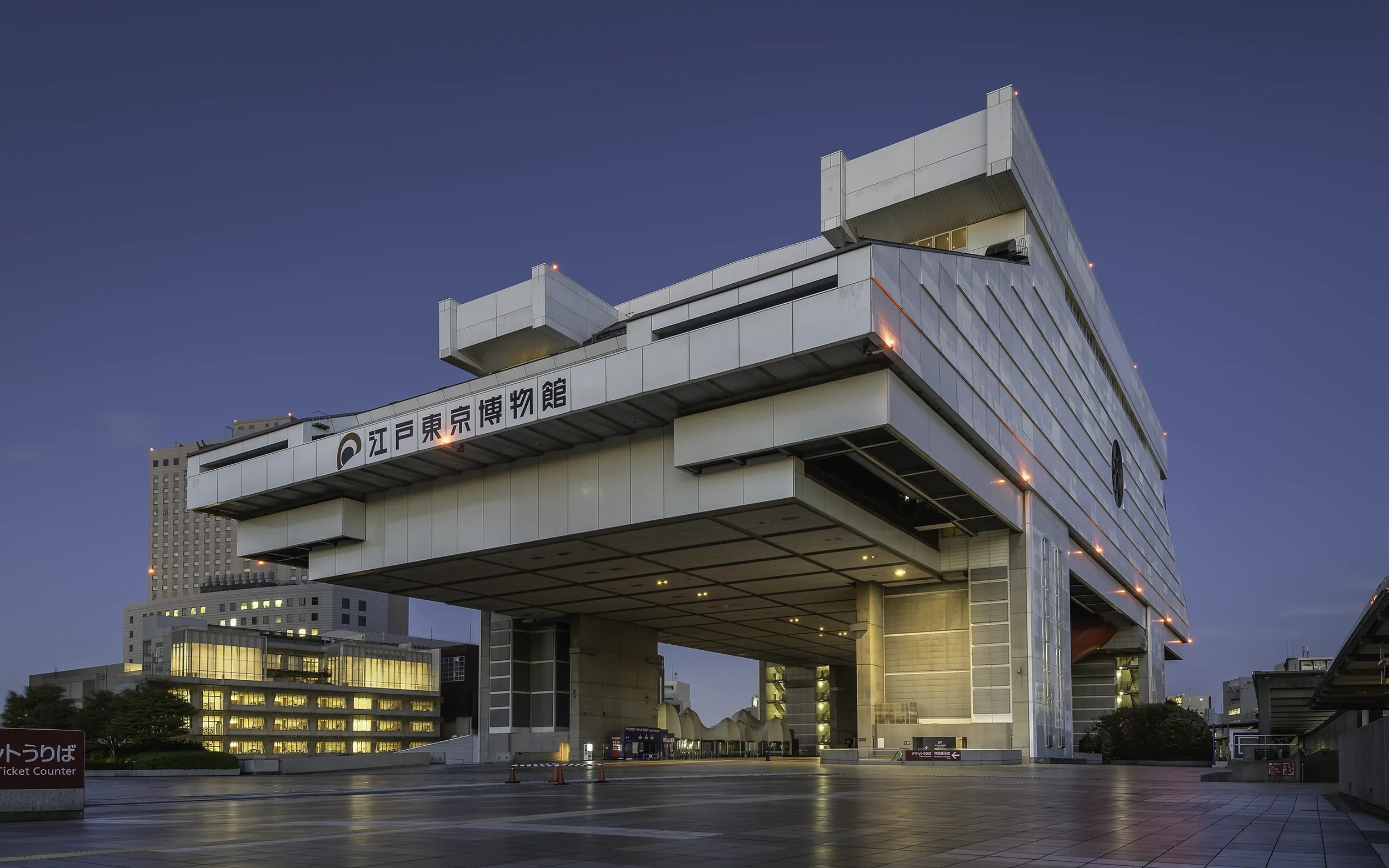 Japan Photographer Nicolas Wauters - Edo Museum.webp