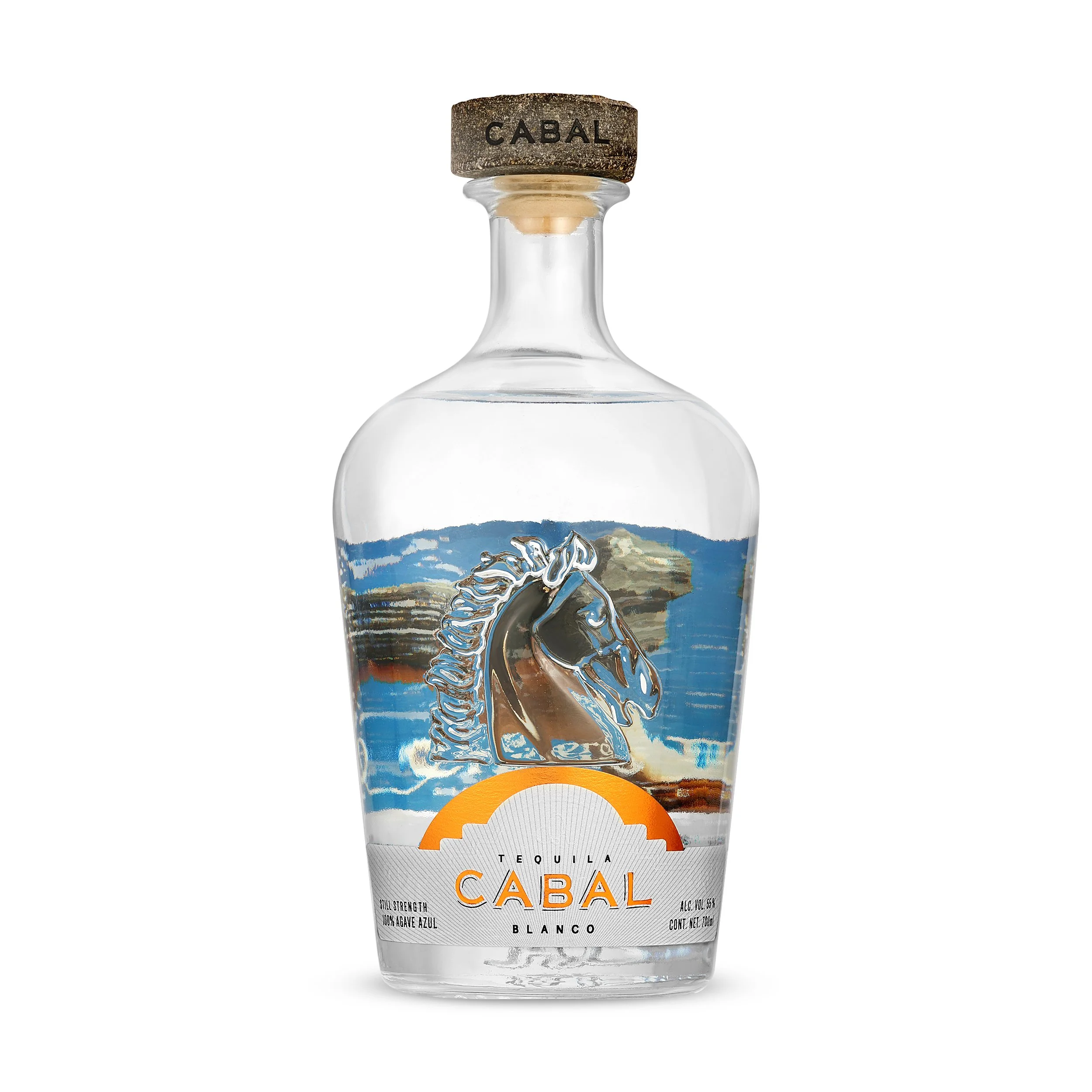 Before copper stills, there was clay. Our bottle draws its form from the earthen vessels of the Mexica era, a tribute to the ancestral craft that shaped Mexican spirits. It honors our history and points toward our future: rooted, original, and unmist