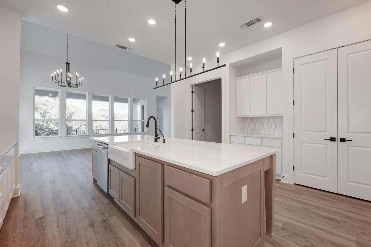 kitchen-staging-farmhouse-sink.jpg