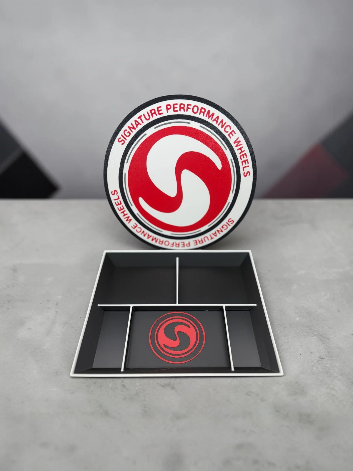 SignatureWheelTray_Sign.jpg