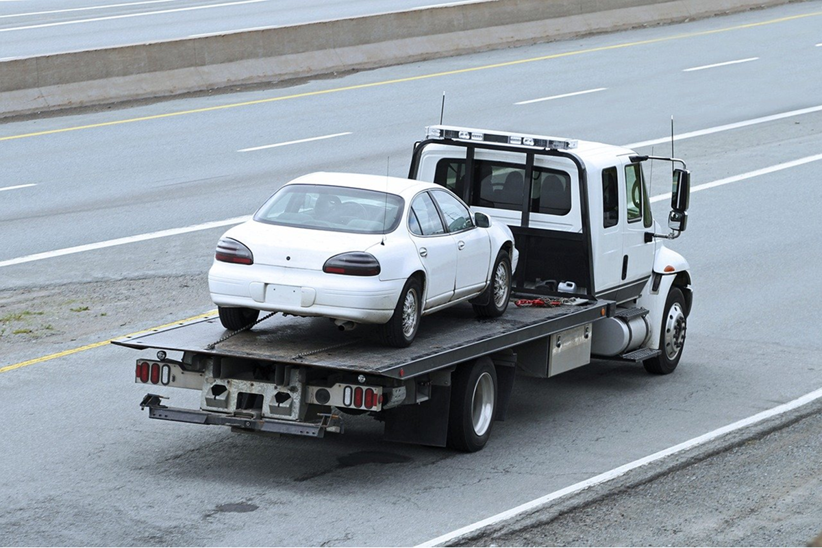 How to Prepare Your Vehicle Before the Tow Truck Arrives
