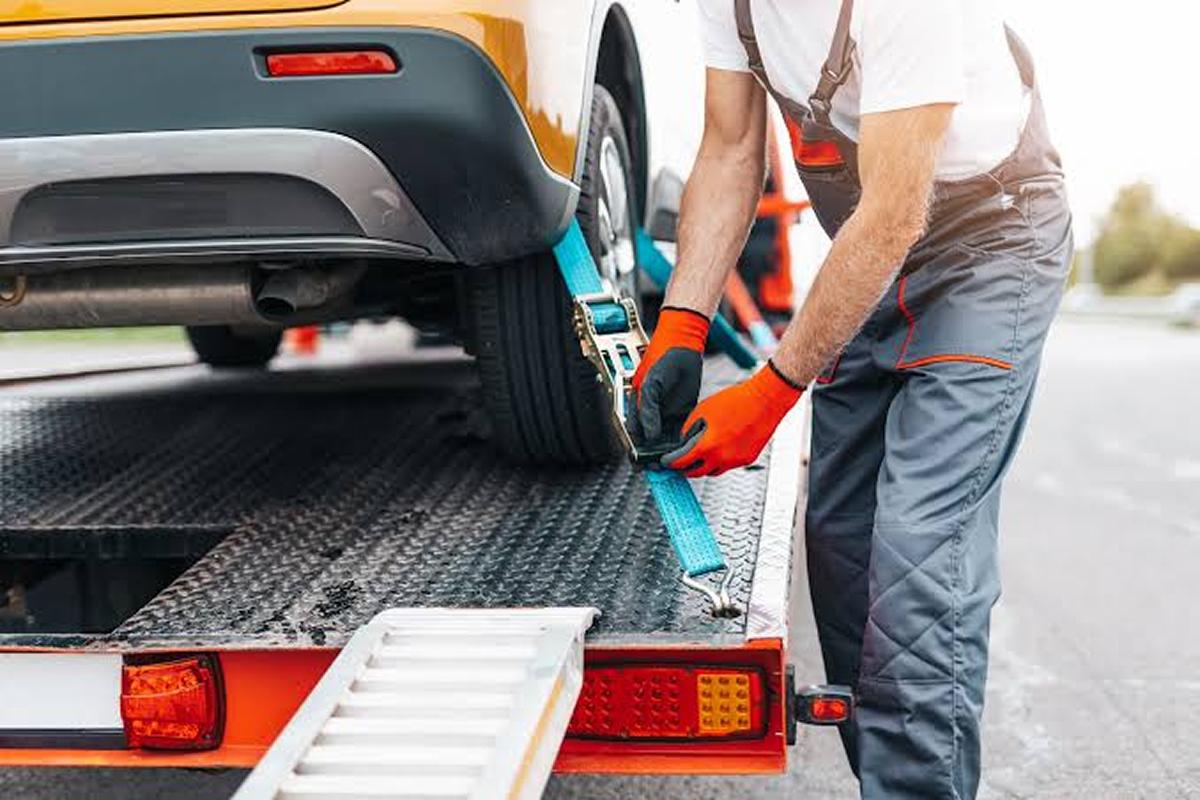 Emergency Towing vs Scheduled Towing: Understanding the Difference