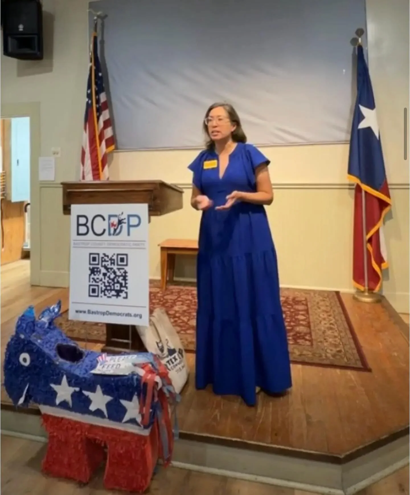 Another stop in the district! I loved joining the Bastrop County Democratic Party for their monthly community meeting at the Kerr Community Center.

We celebrated historic voter turnout in the Bastrop primary, heard about the important work happening