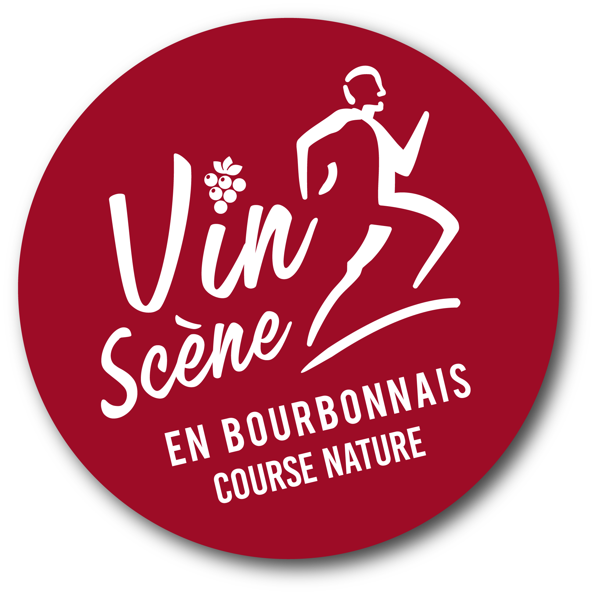 Logo rond rouge avec une silhouette d'une personne courant, des raisins et le texte 'Vin scène en Bourbonnais course nature'