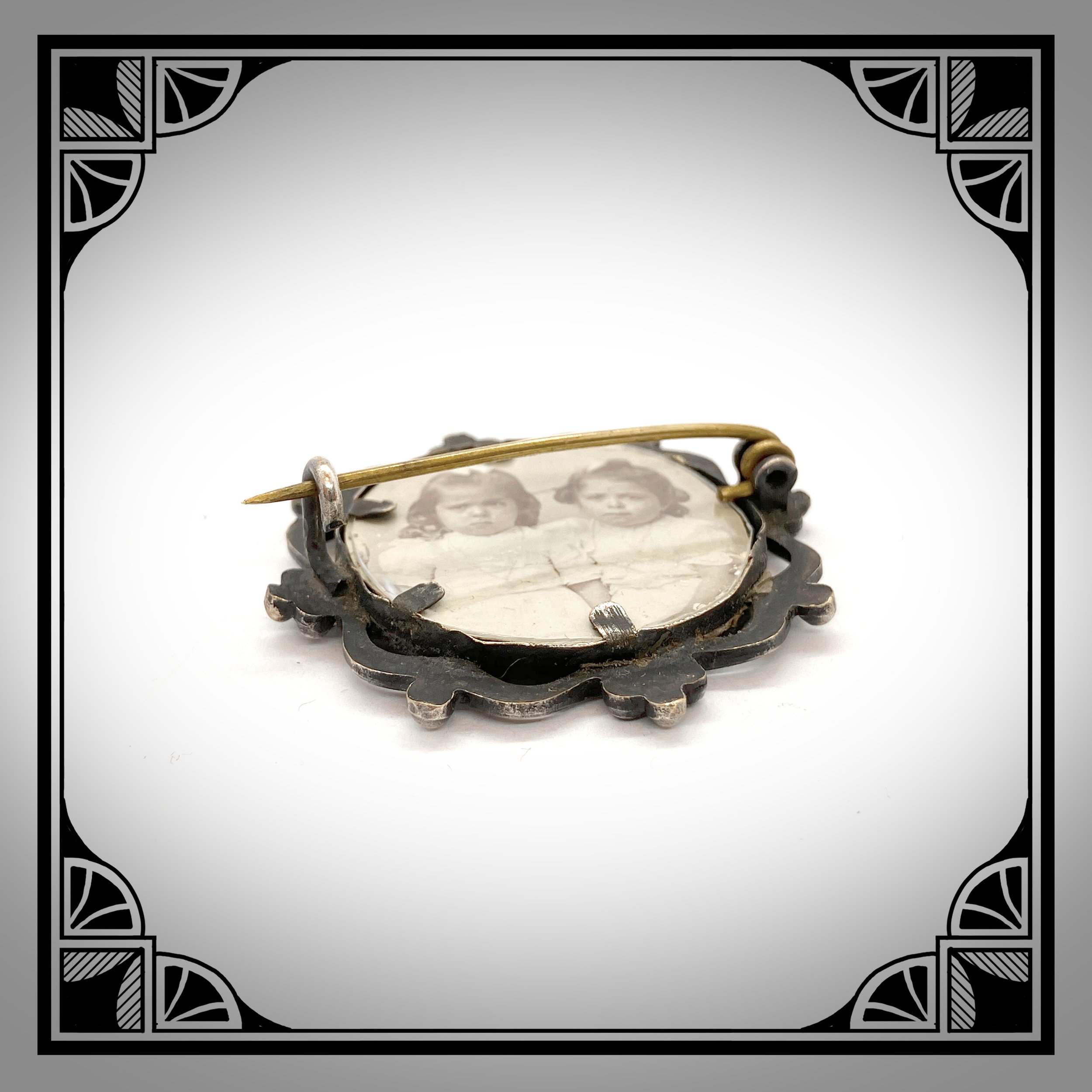 1910s Oxidized Openwork Art-Nouveau portrait brooch 2.jpg