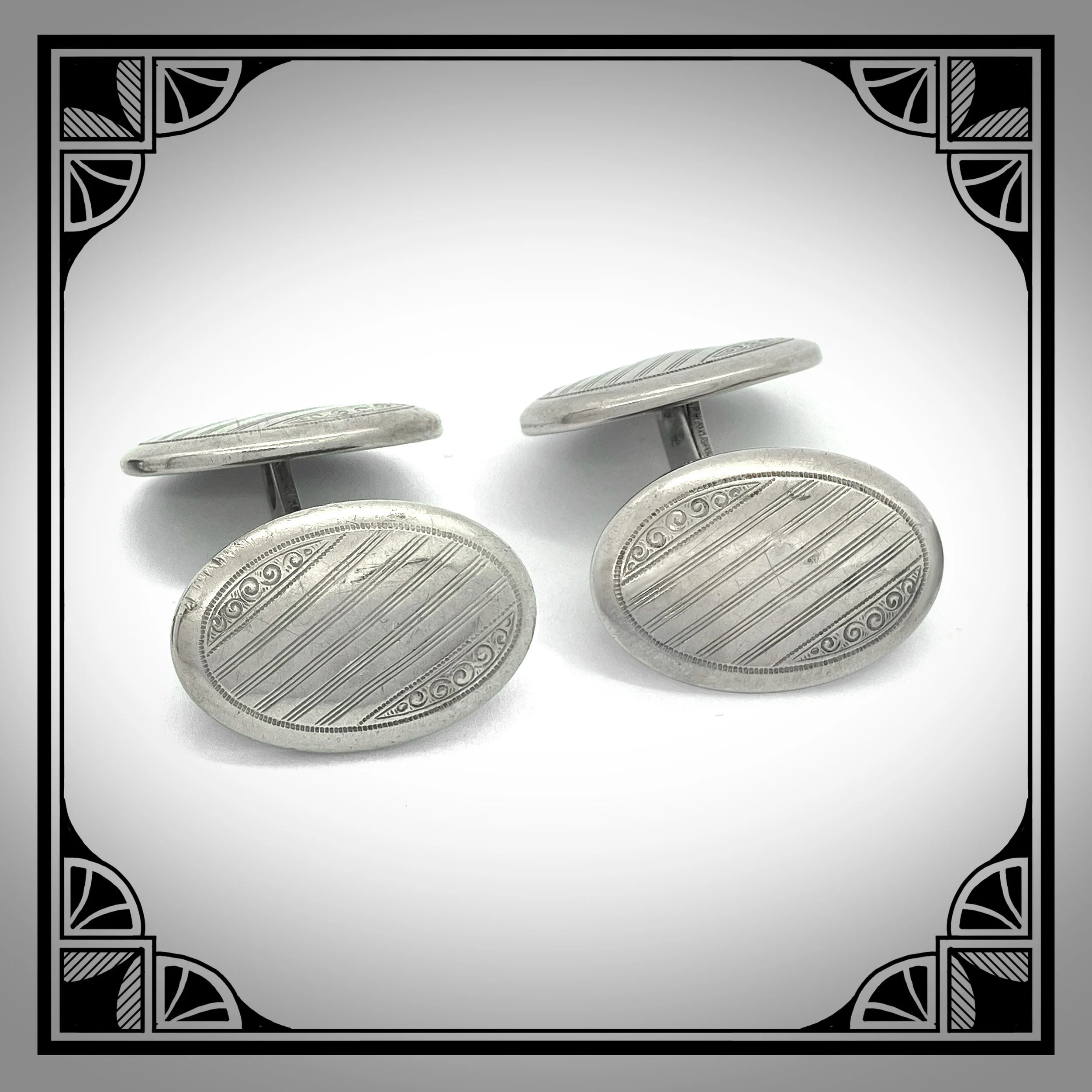 1920s German Double-sided Platinin cufflinks with engraved facings