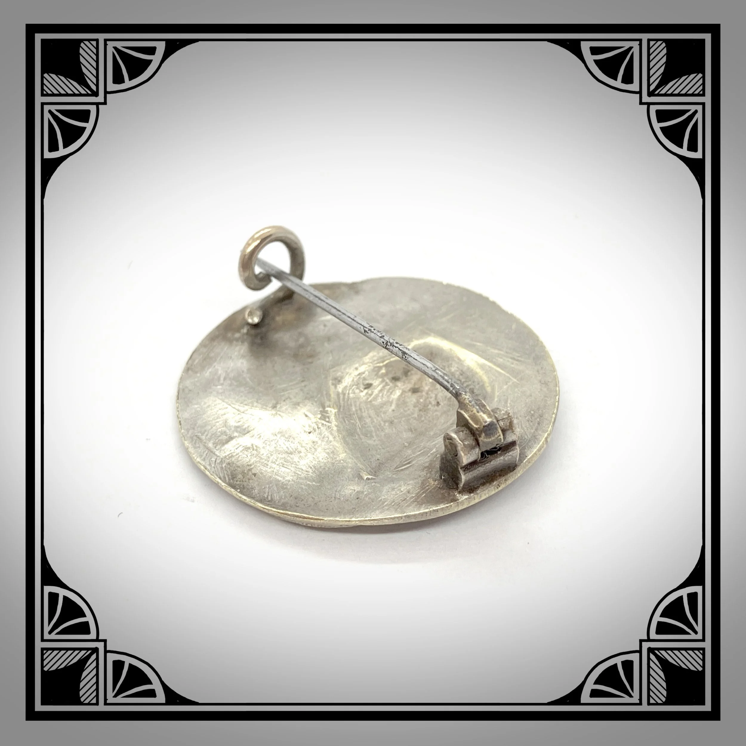 1900s French Silver-plated Art-Nouveau Jeanne D'arc brooch signed Lèvy 3.jpg