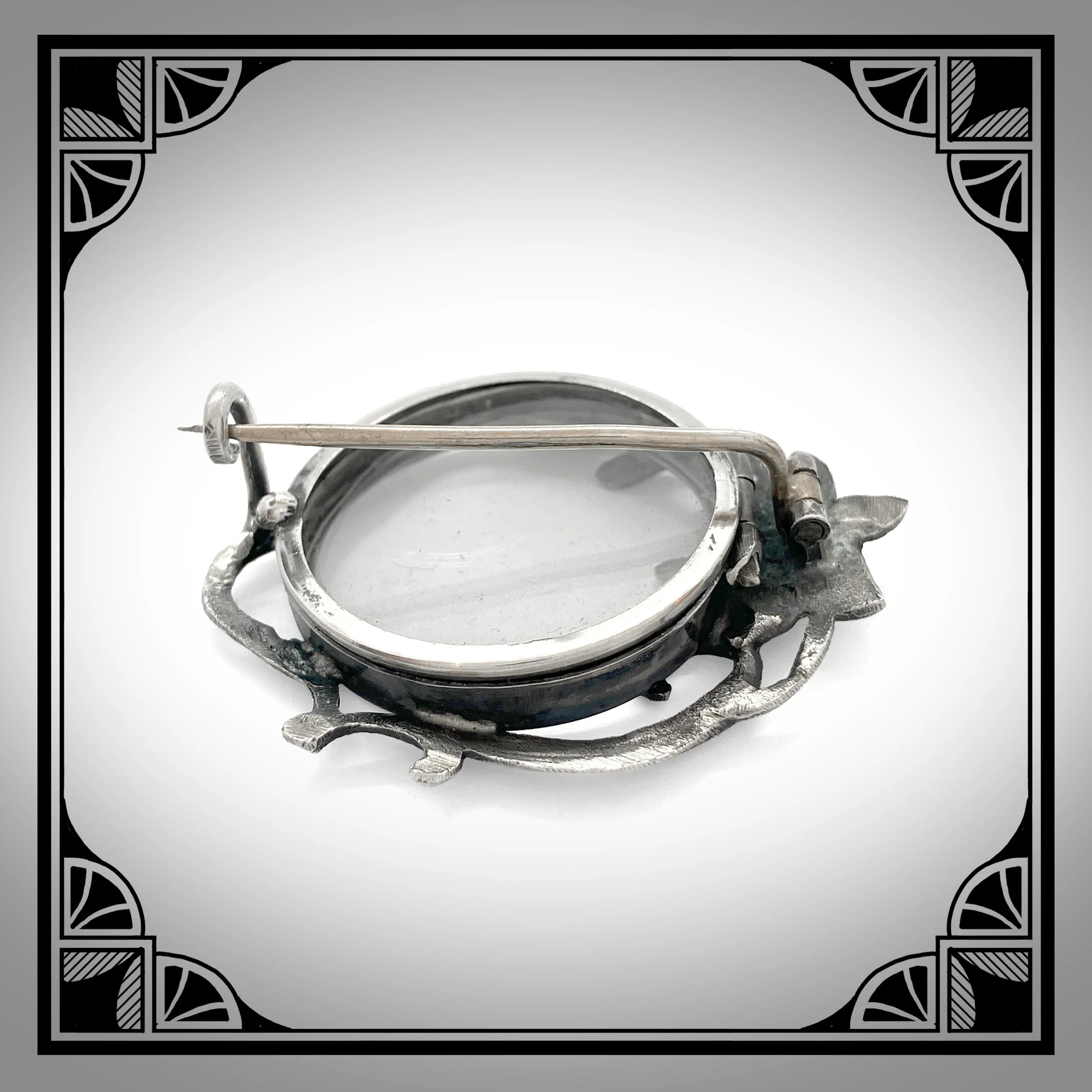 1890s Silver Art-Nouveau picture brooch with double frames 4.jpg