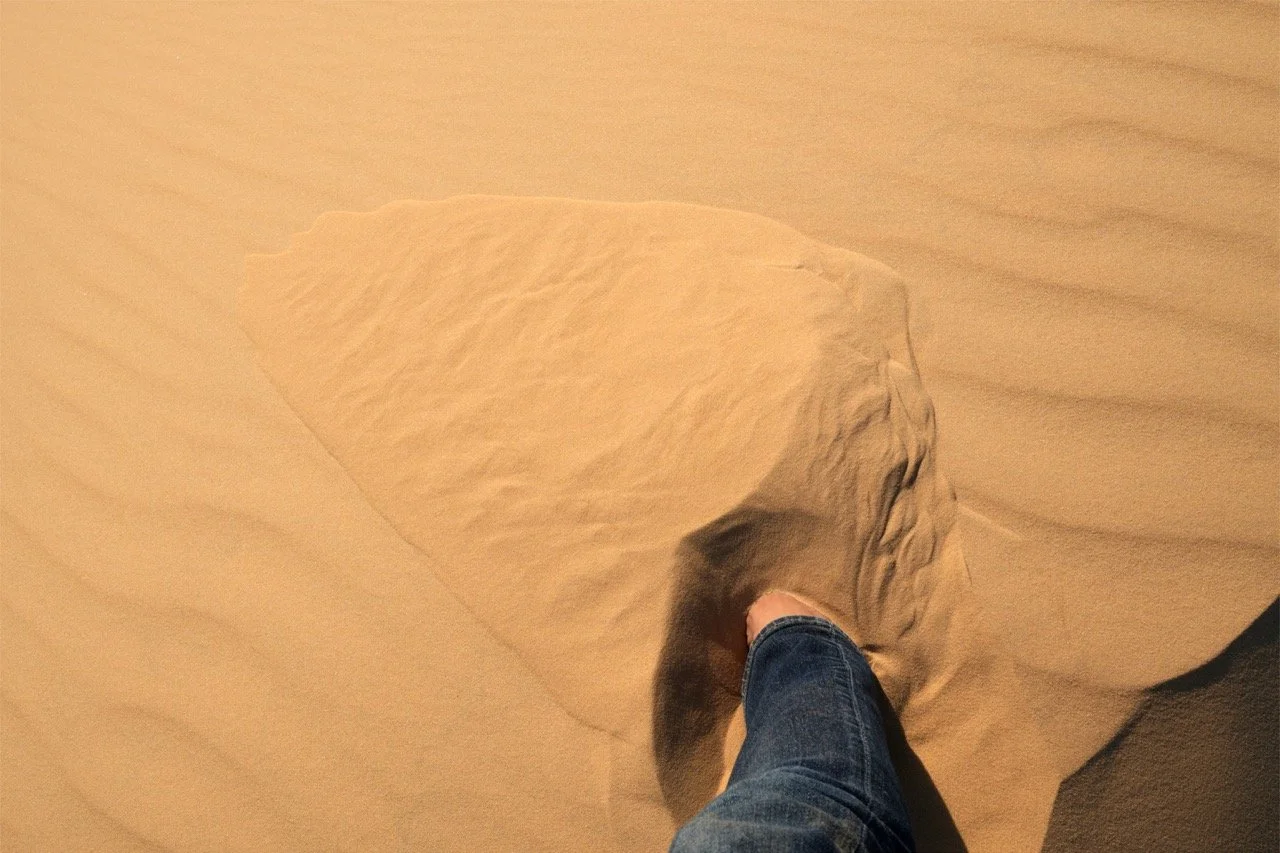 Groß (Foot in the sand).jpeg