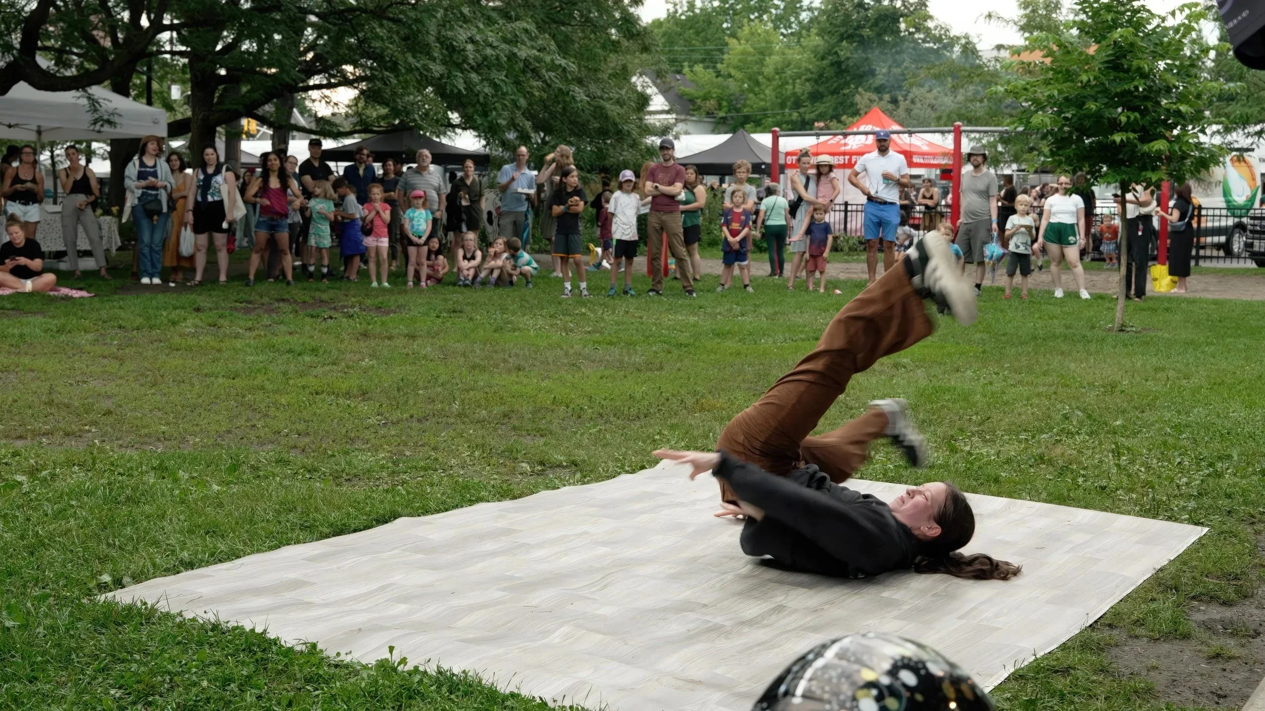 Break_Dancer_Photo-gigapixel-standard v2-2x-faceai v2.jpg