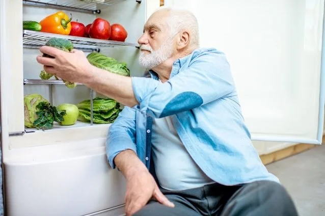 How a Healthy Diet Can Help Seniors with Dementia