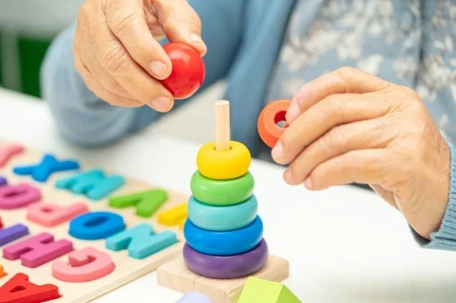 How to Adapt Activities for Loved Ones with Alzheimer’s Disease