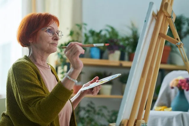 5 Hobby Ideas for Seniors With Dementia