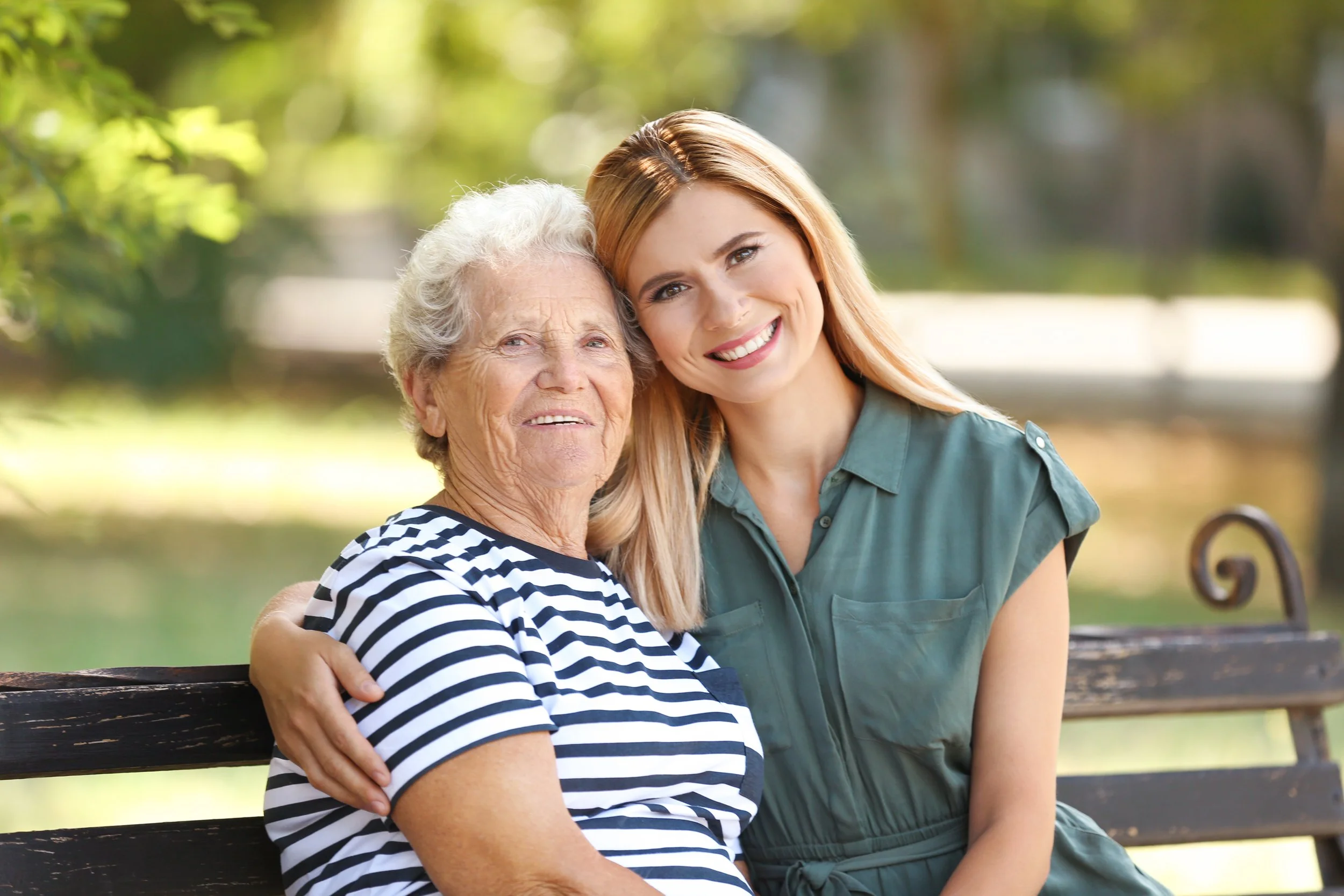 Visiting Loved Ones in Memory Care: Tips for Meaningful Time