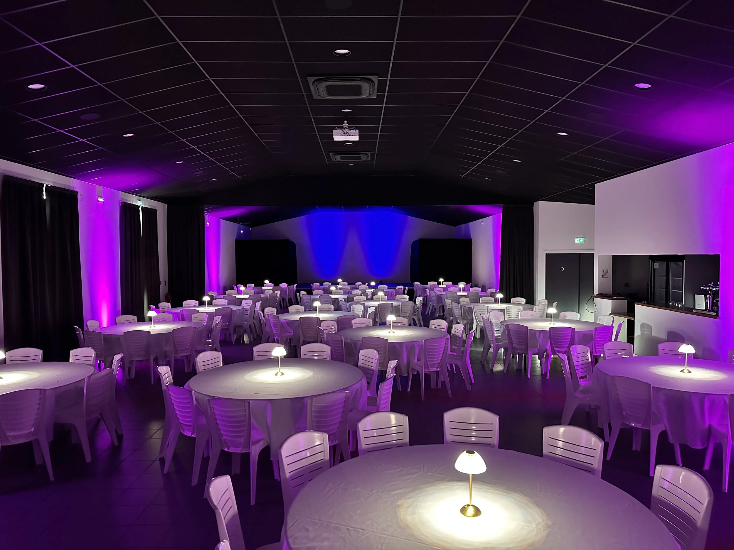 Salle grande capacité modulable