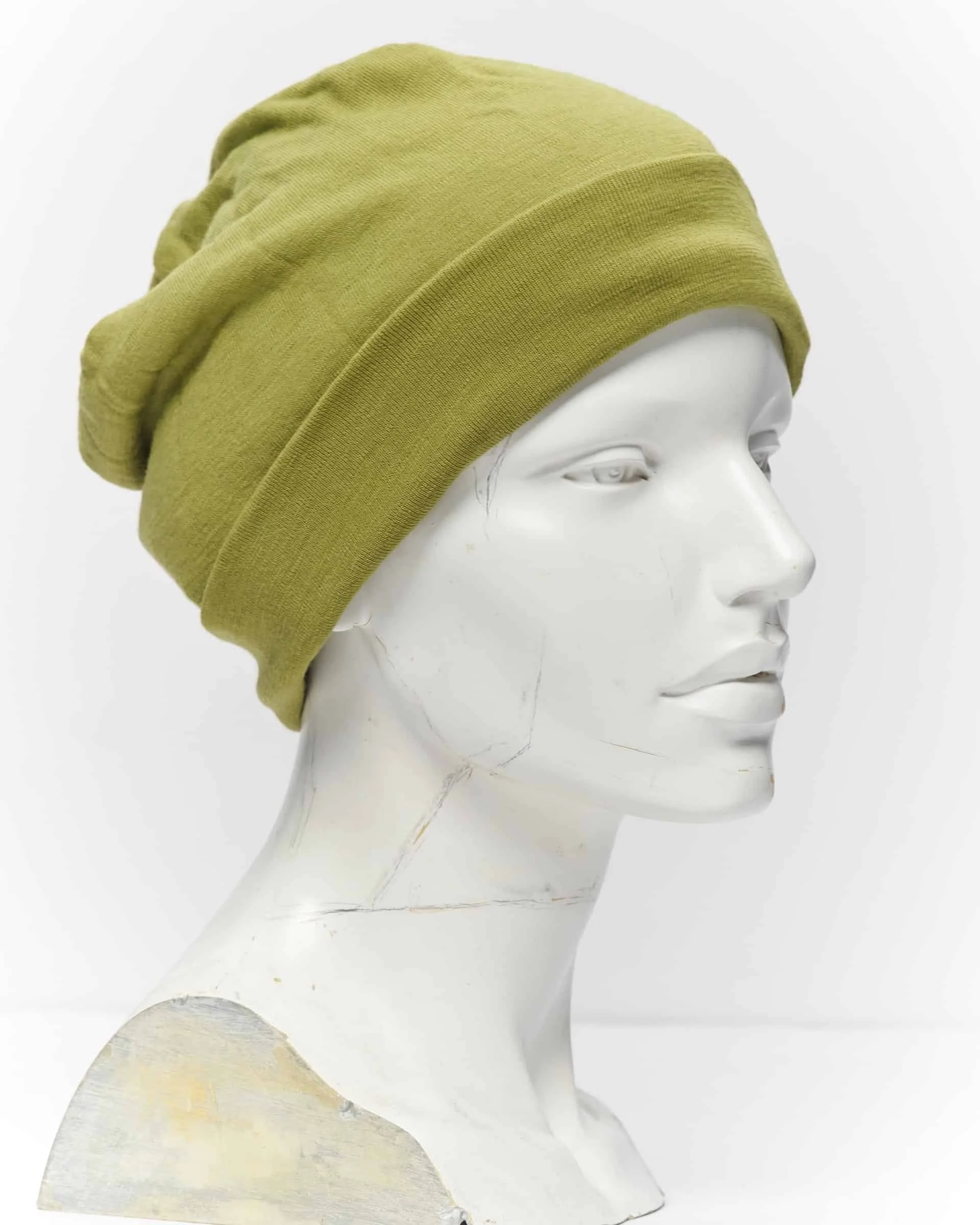 light-green-merino-beanie-min.jpg