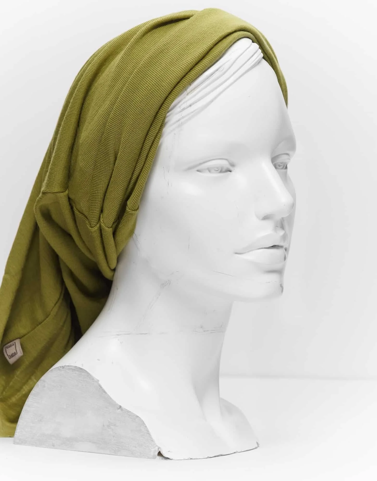green-wool-tube-scarf-min.jpg