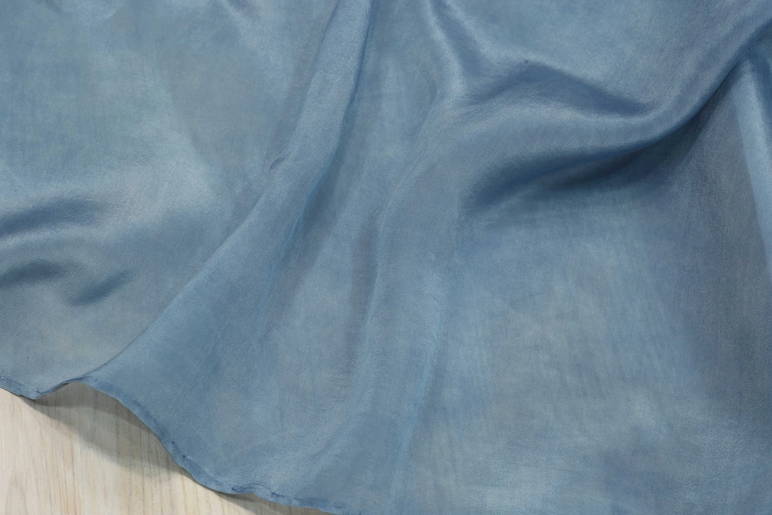 skarelė šviesi indigo.jpg