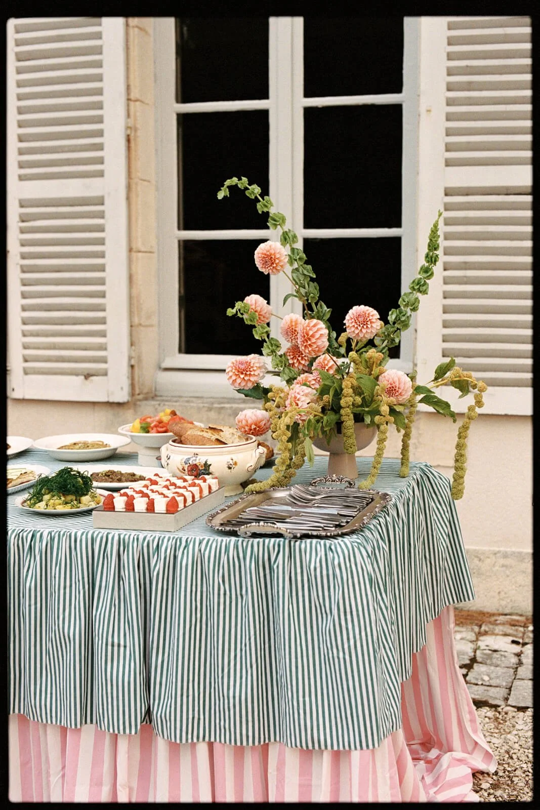 wedding-france-tablesetting.jpg
