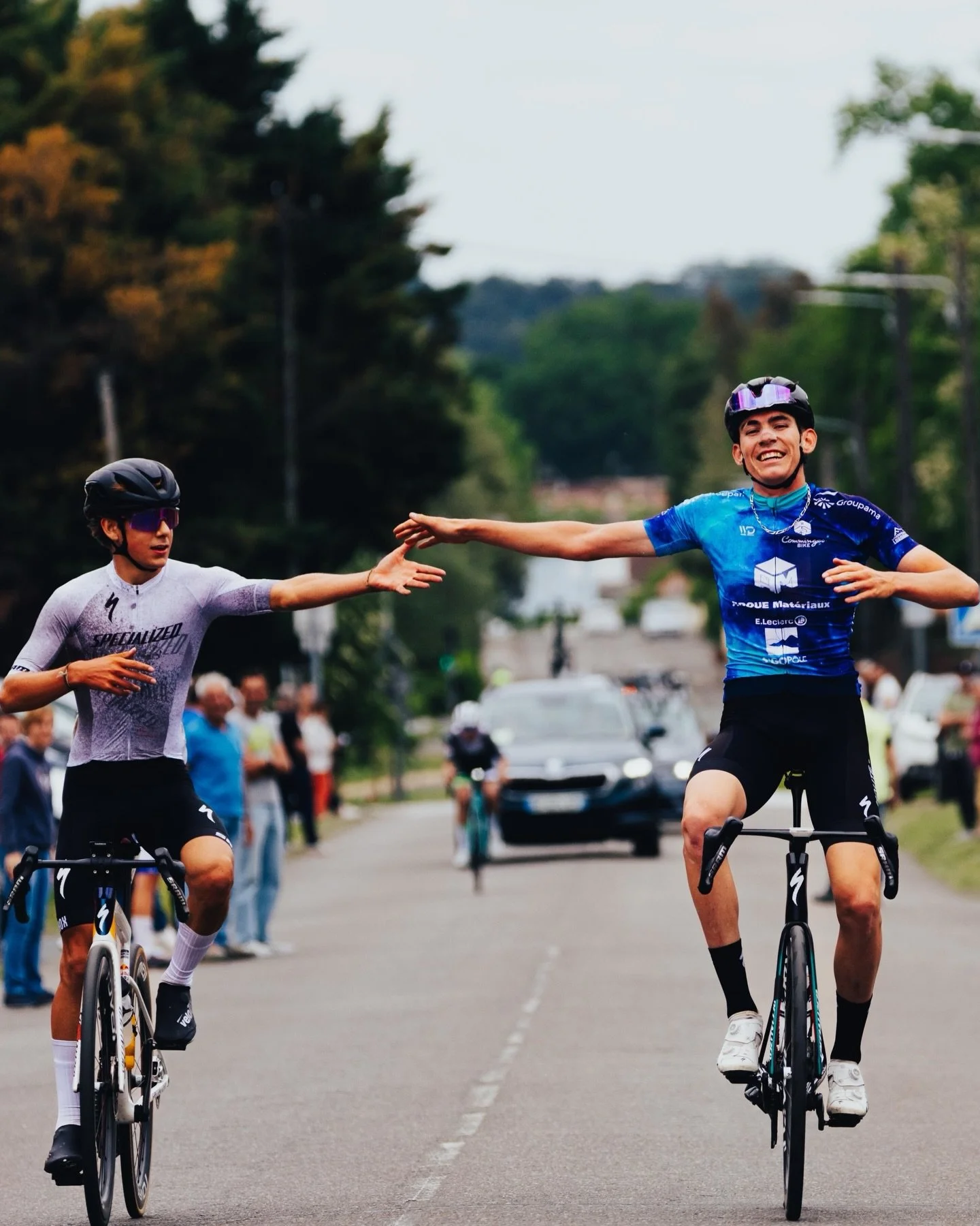 DOUBL&Eacute; ce week-end 🔥
@matyas__bgr s&rsquo;impose 🥇
@angus_biking prend la 2e place 🥈

Course sous les couleurs de leur club, mais un collectif toujours pr&eacute;sent 💪

Au d&eacute;part : @matyas__bgr , @angus_biking , @noa_pts , @florian