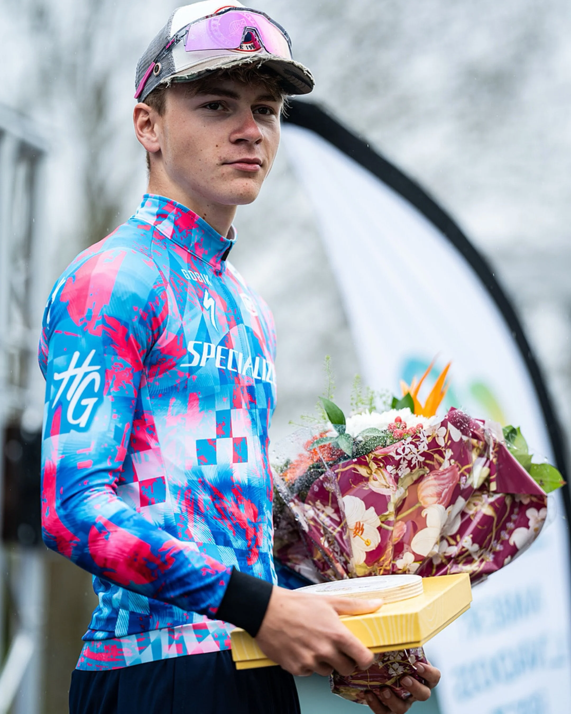 🚴&zwj;♂️ Tour Ambert Livradois Forez &ndash; F&eacute;d&eacute;ral Juniors 🇫🇷

Un week-end intense et mouvement&eacute; pour l&rsquo;&eacute;quipe, entre coups durs et belles performances 👊

➡️ &Eacute;tape 1
Une &eacute;tape compliqu&eacute;e ma