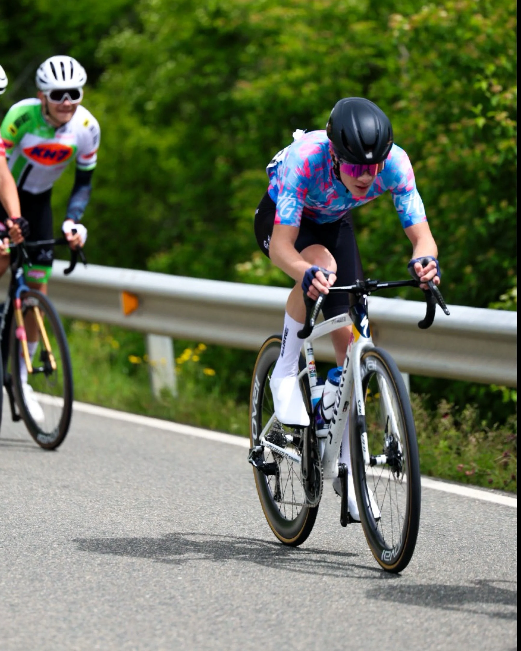 Klasikoa Navarra 🇪🇸
Effectif r&eacute;duit ce week-end 

@louis_drm1 termine 23&egrave;me 👏

D&eacute;sol&eacute;&hellip; on ne peut pas gagner tous les week-ends !

@specialized_fr 
@specializedtoulouse 
@100percent_europe 
@trevisport_equipement