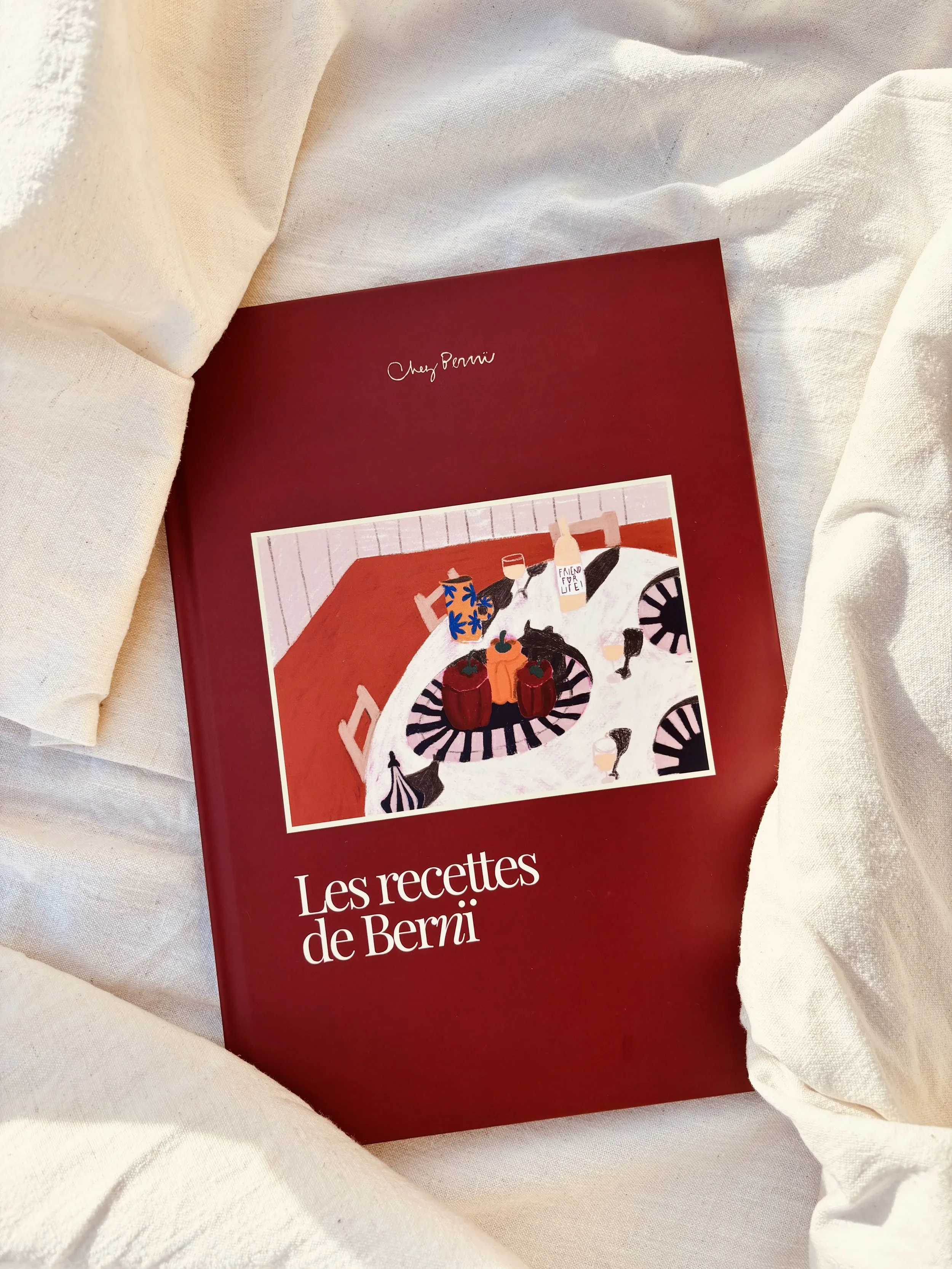 Livre couverture Chez Bernï, le livre de recettes signature.