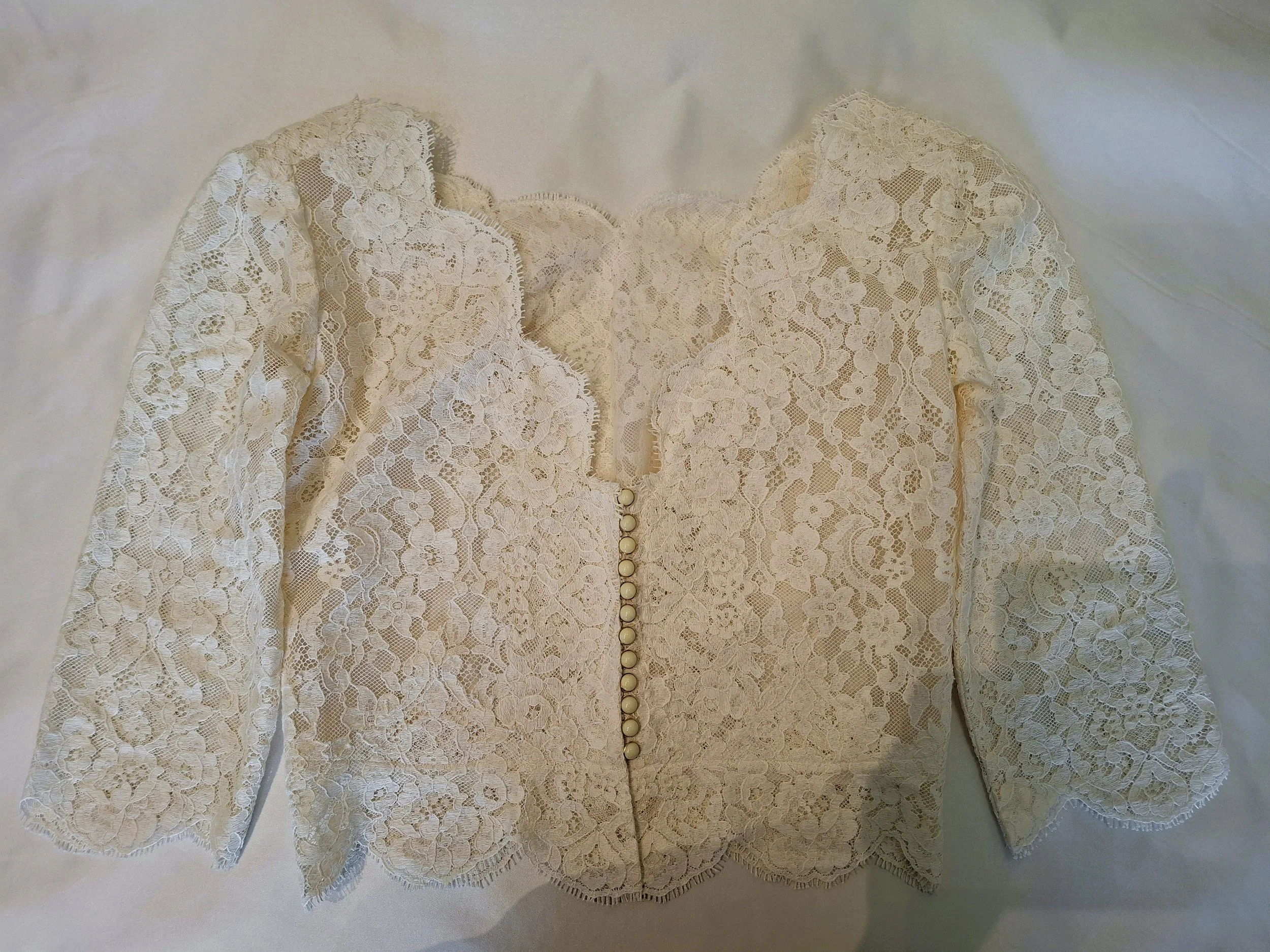 Bespoke organic lace bridal jacket by Beatrice Espinosa