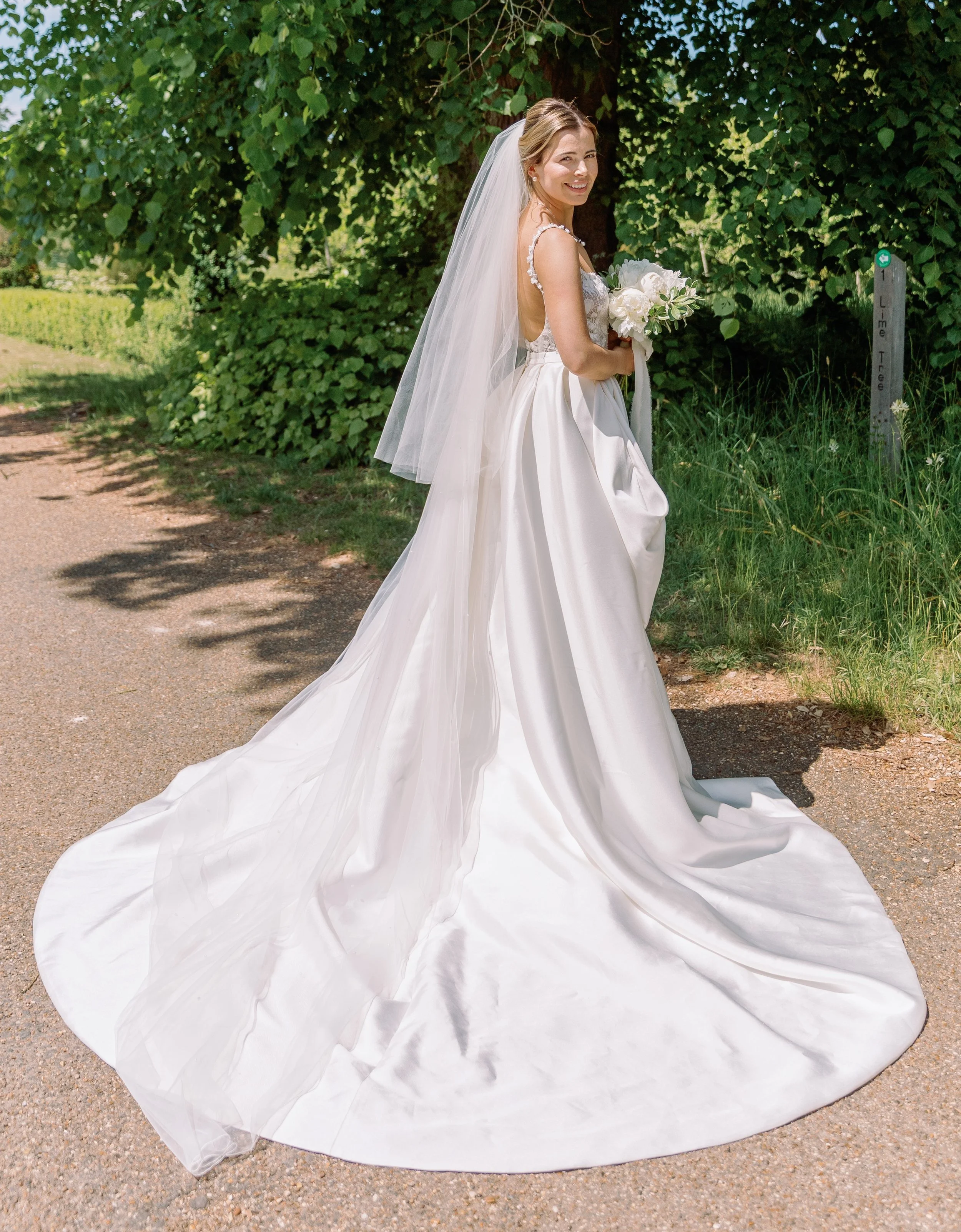 Wedding dress by Beatrice Espinosa