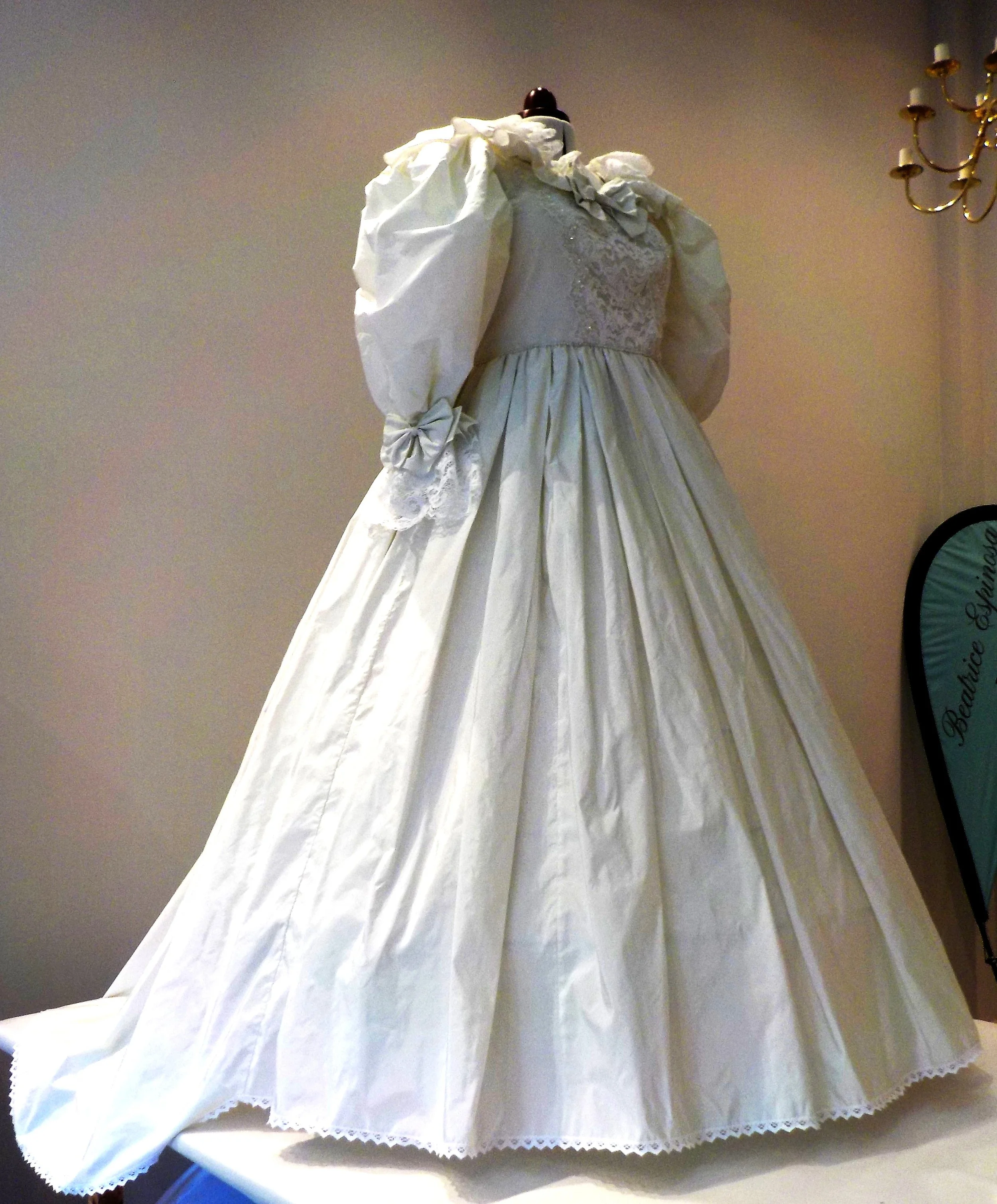Taffeta ruffled bespoke Wedding Dress by Beatrice Espinosa