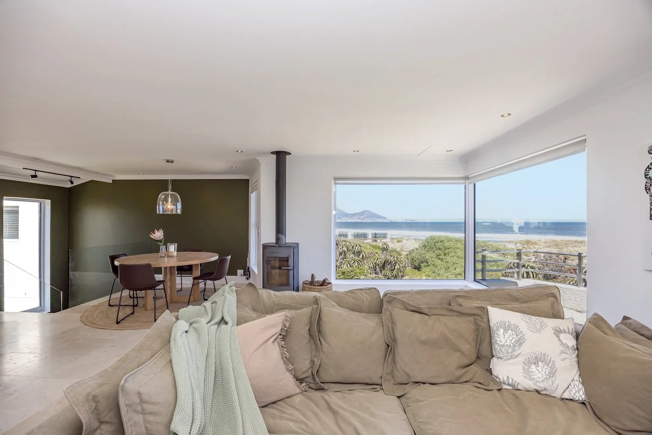 THE ISLAND BEACHFRONT HOUSE
