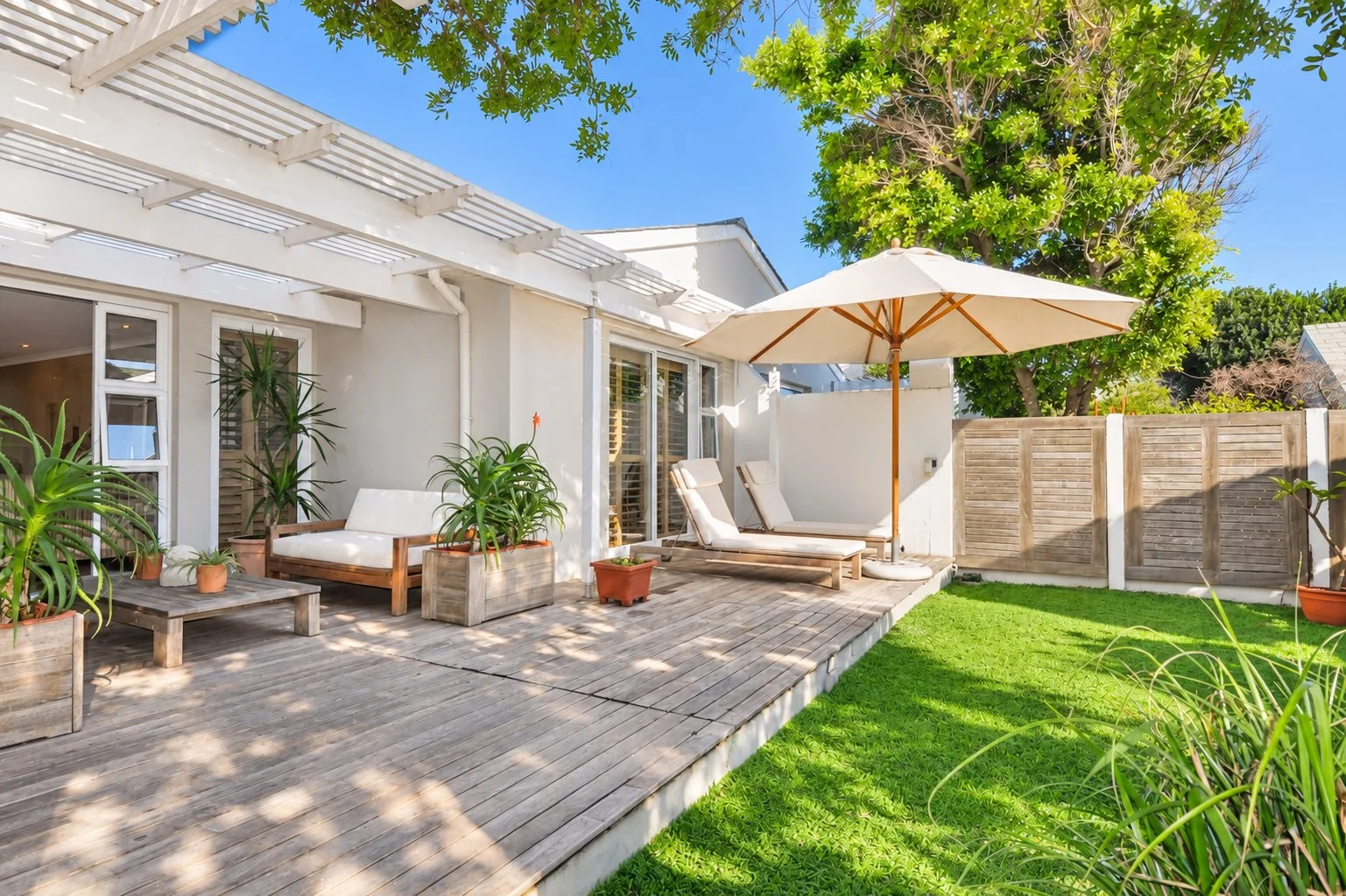 THE ISLAND BEACH VILLA