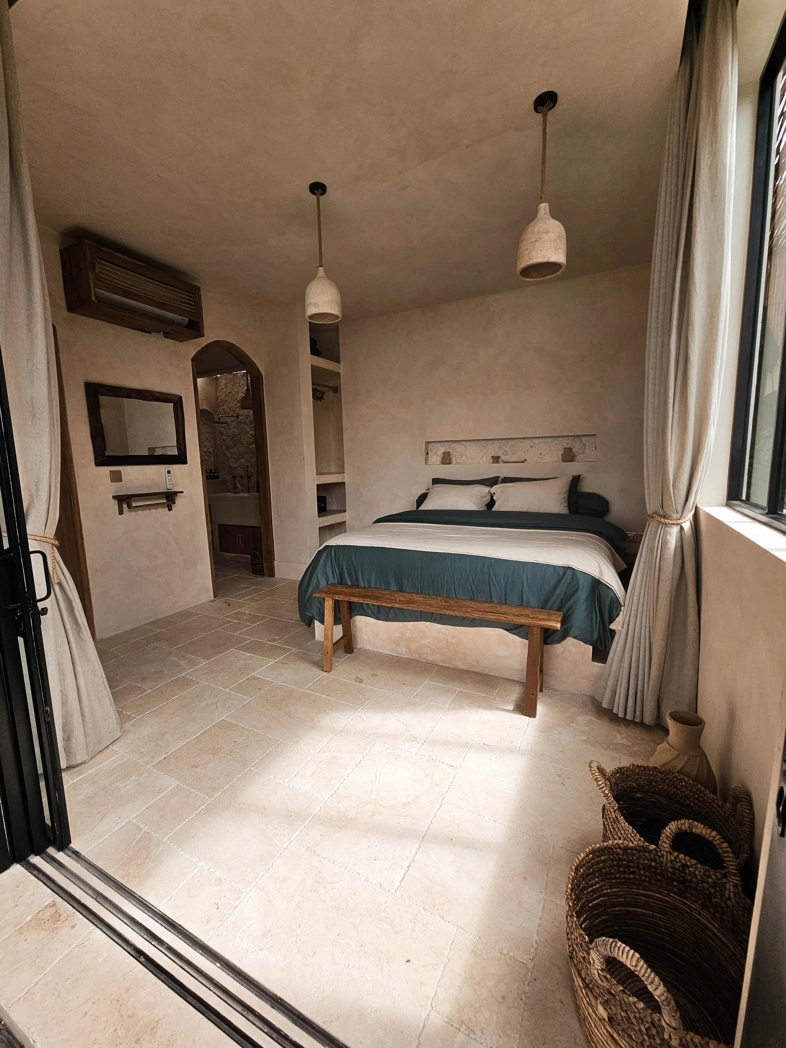 AYORA STUDIO 14.jpg