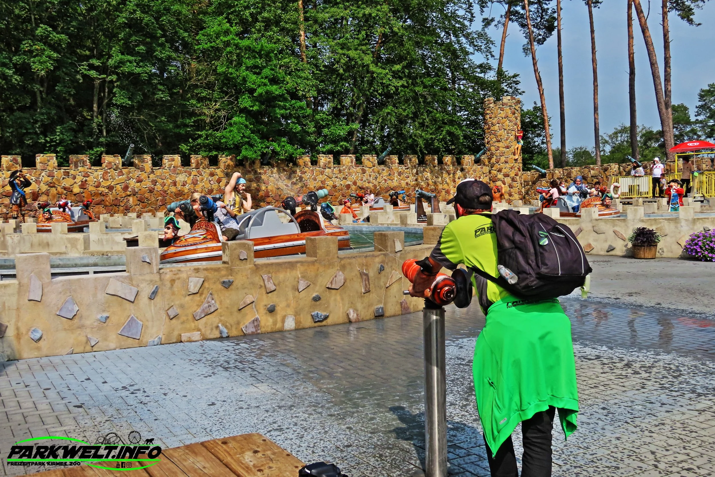 Freizeitpark Eifelpark Tiere Attraktionen Info Achterbahn Event 
