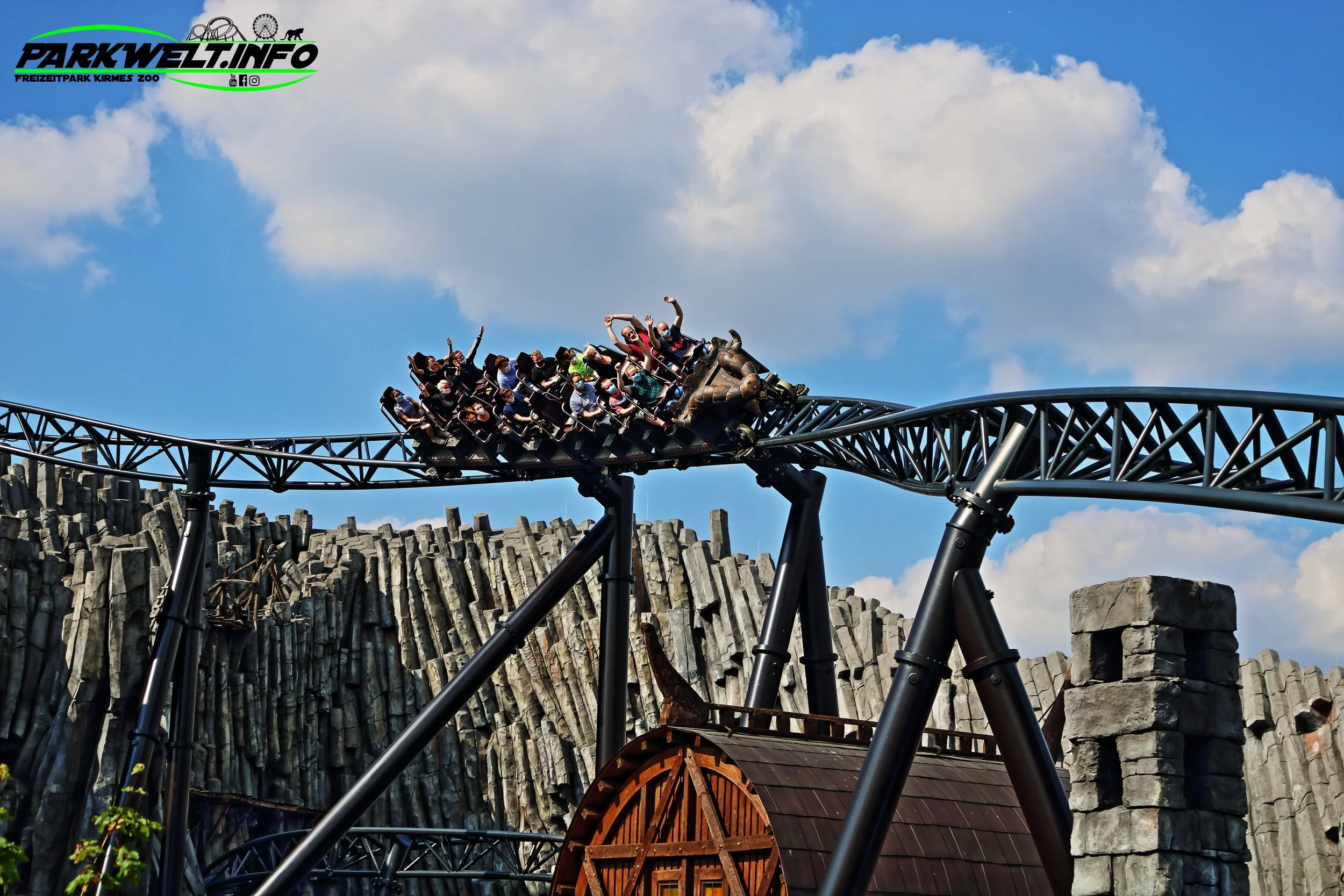 Taron Klugheim Phantasialand Intamin Launch Coaster Multi Rollercoaster Freizeitpark Themepark Brühl