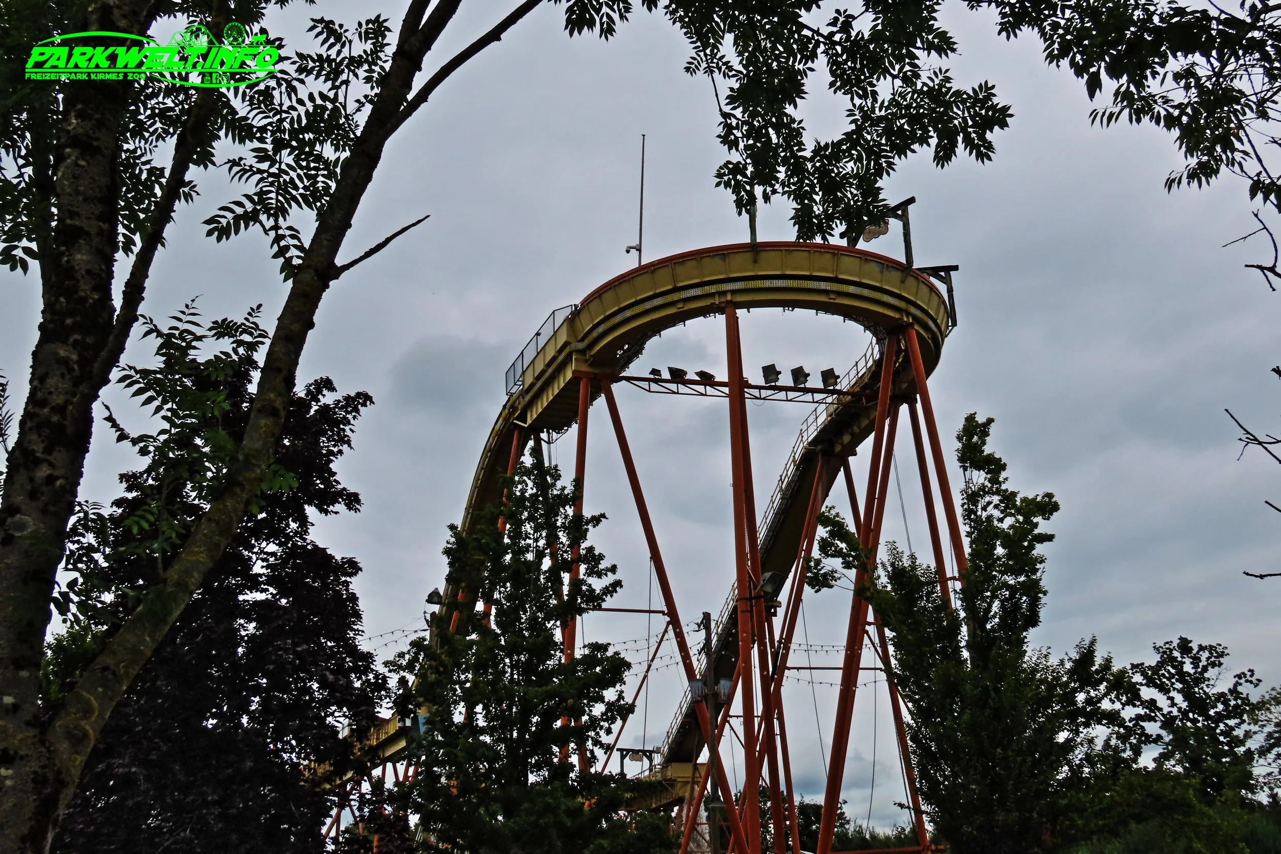 Allgäu Skyline Park, Skyline Park Bad Wörishofen, Bayerns größter Freizeitpark, Skyline Park Bilder, Skyline Park Fotos, Skyline Park Attraktionen, Skyline Park Achterbahnen, Skyline Park Fahrgeschäfte, Skyline Park Übersicht, Skyline Park Atmosphäre