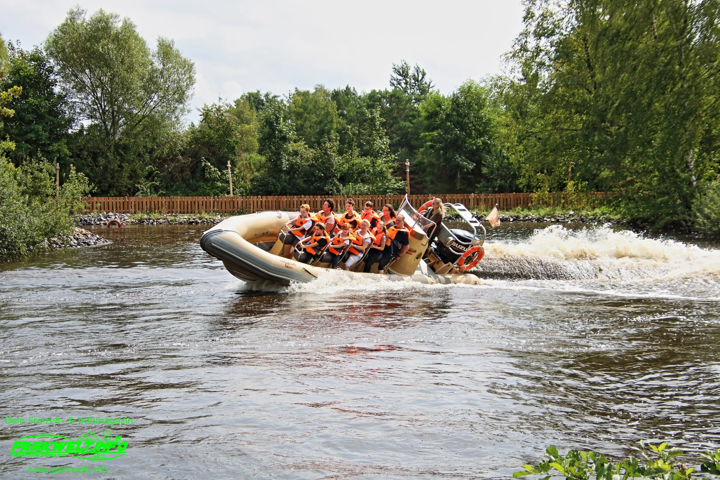Splash Safari