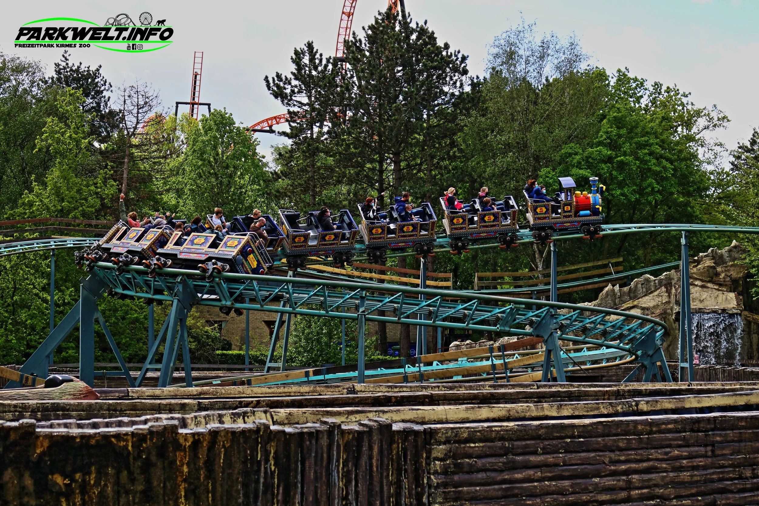 coaster Attraktion Freizeitpark Themepark Park Plan Map Guide Anfahrt Fahrgeschäfte Achterbahn Bobbejaanland Belgien