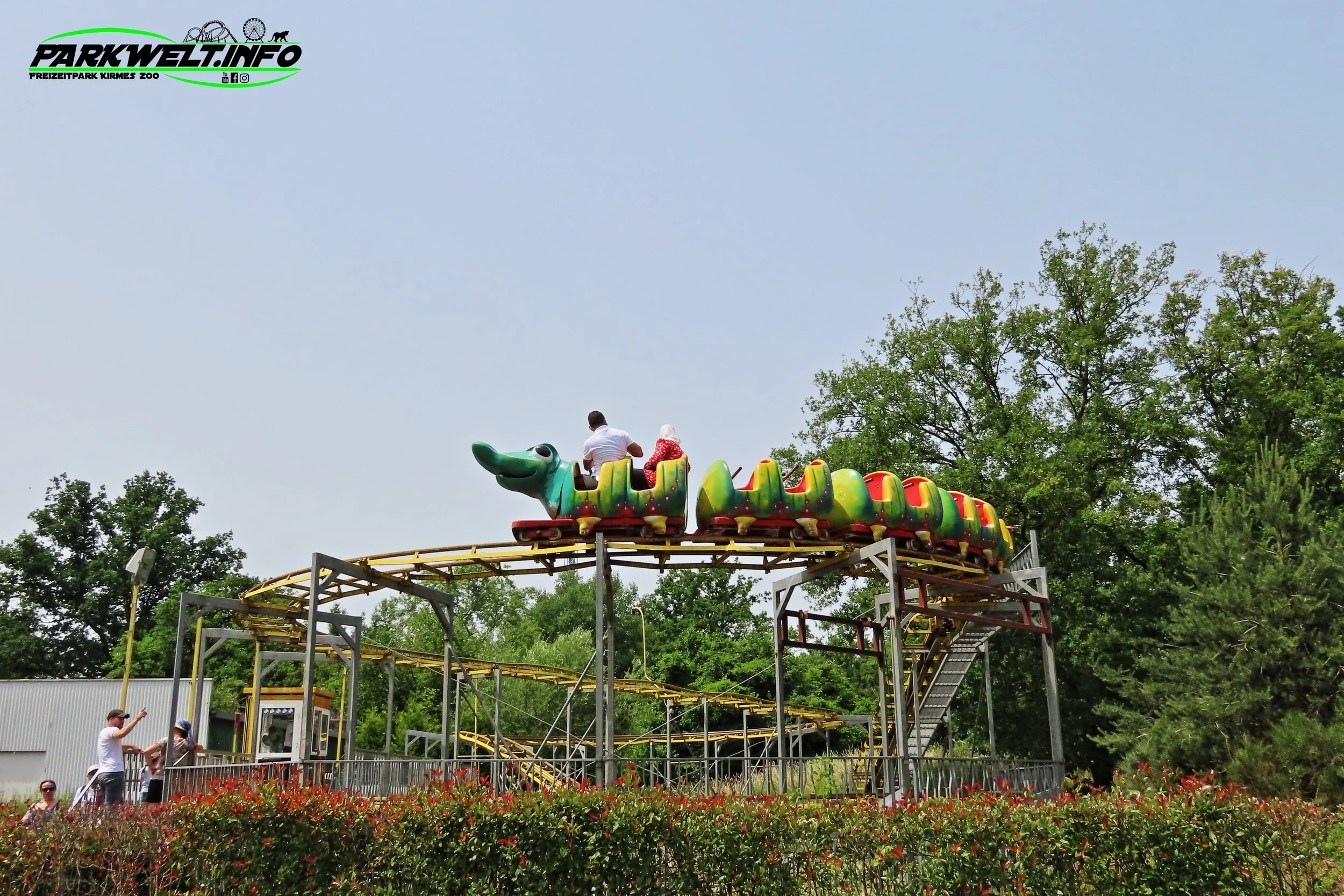 Family Coaster Walygator Grand Est Pinfari Big Apple France Themepark Amusementpark Freizeitpark Parc Attraktion Achterbahn Coaster Rollercoaster