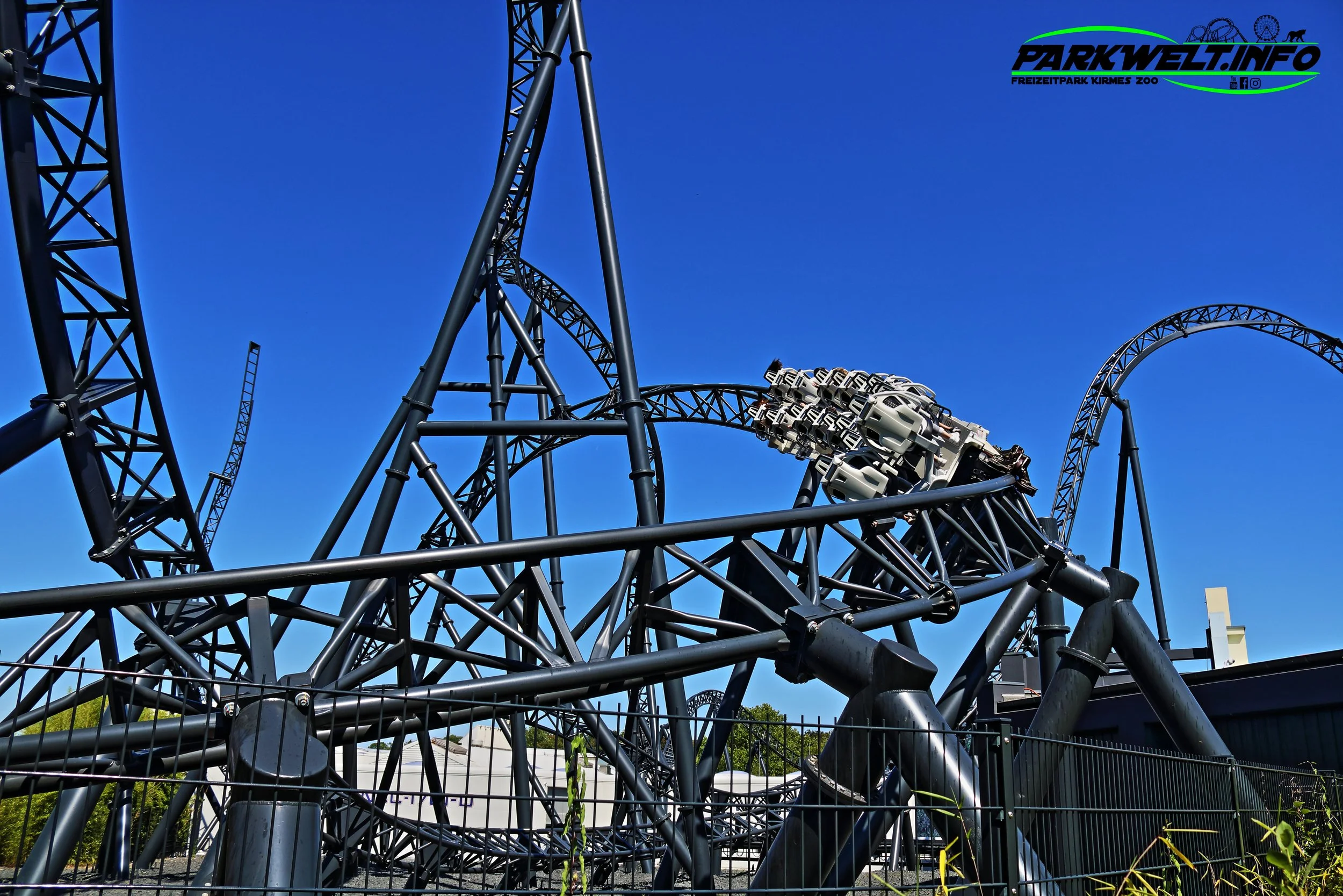 star trek operation enterprise achterbahn mack rides movie park freizeitpark themepark filmpark bottrop germany achterbahn attraktionen info