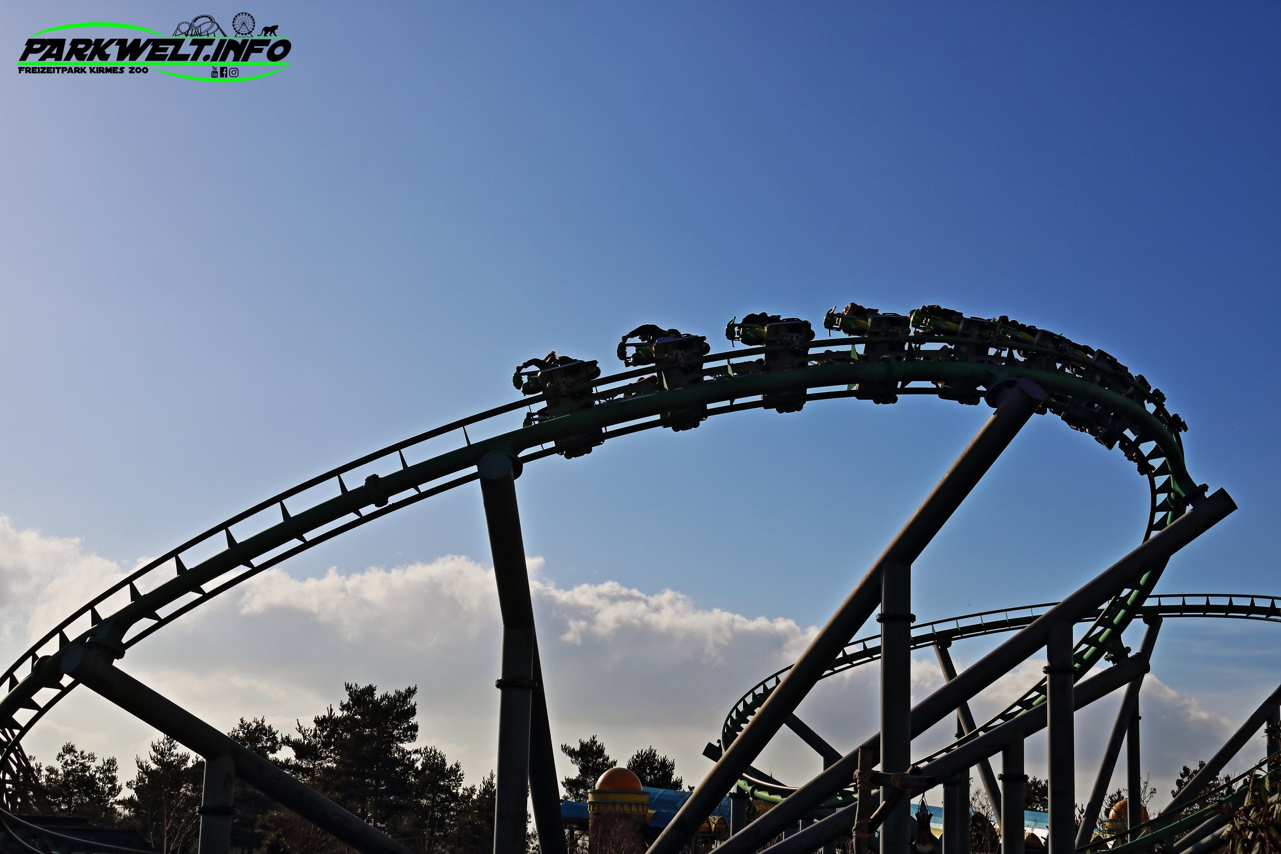 Attractiepark Toverland Freizeitpark Themepark Attraktionen Fahrgeschäfte Achterbahn Rollercoaster guide Map Park Plan Sevenum Niederlande Holland