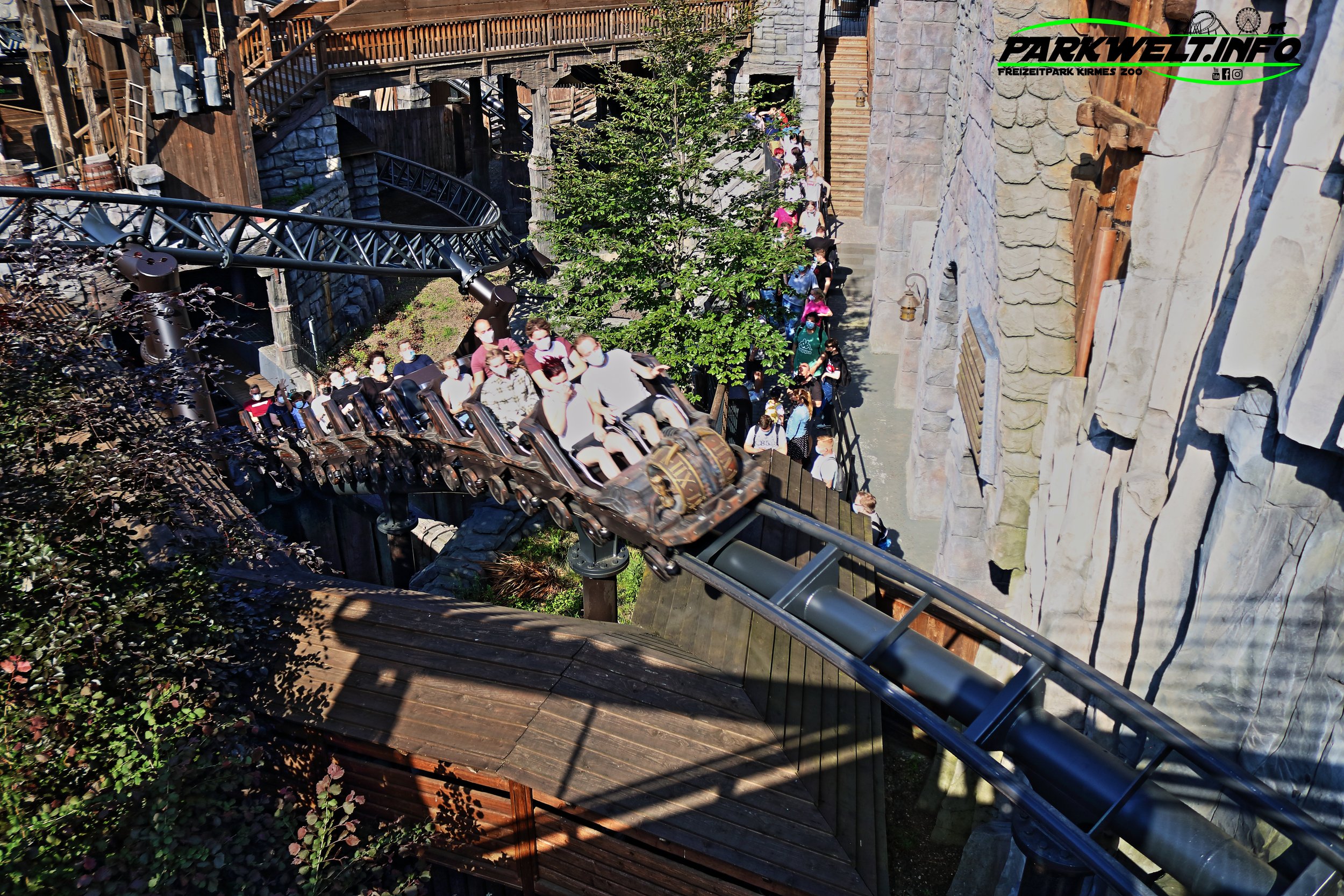 Raik Vekoma Boomerang Achterbahn Phantasialand Freizeitpark Brühl Attraktion