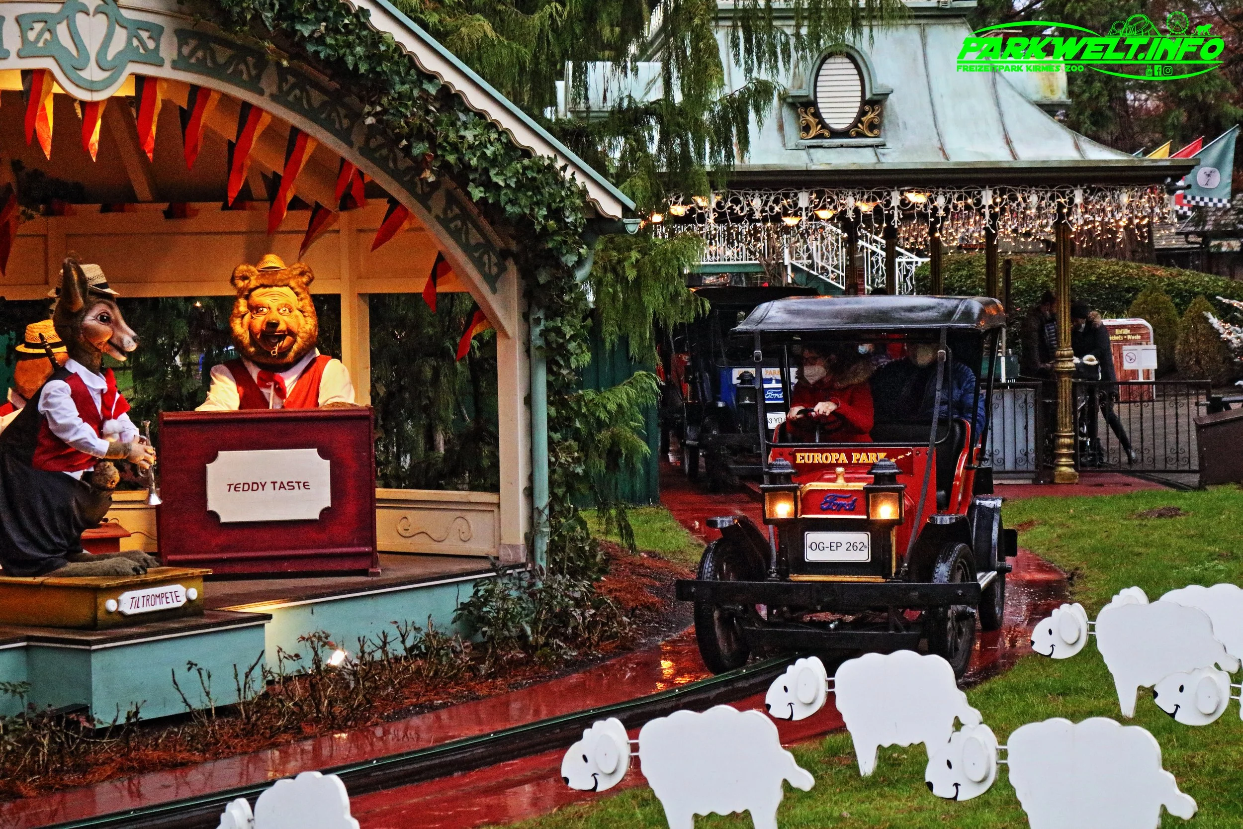 Oldtimer Fahrt Mack Rides Europa Park Rust Attraktionen Fahrgeschäfte Achterbahn Info Anfahrt Preise Guide Park Plan Map Rulantica Freizeit Coaster Bilder Galerie Veranstaltungen Übernachtung Information