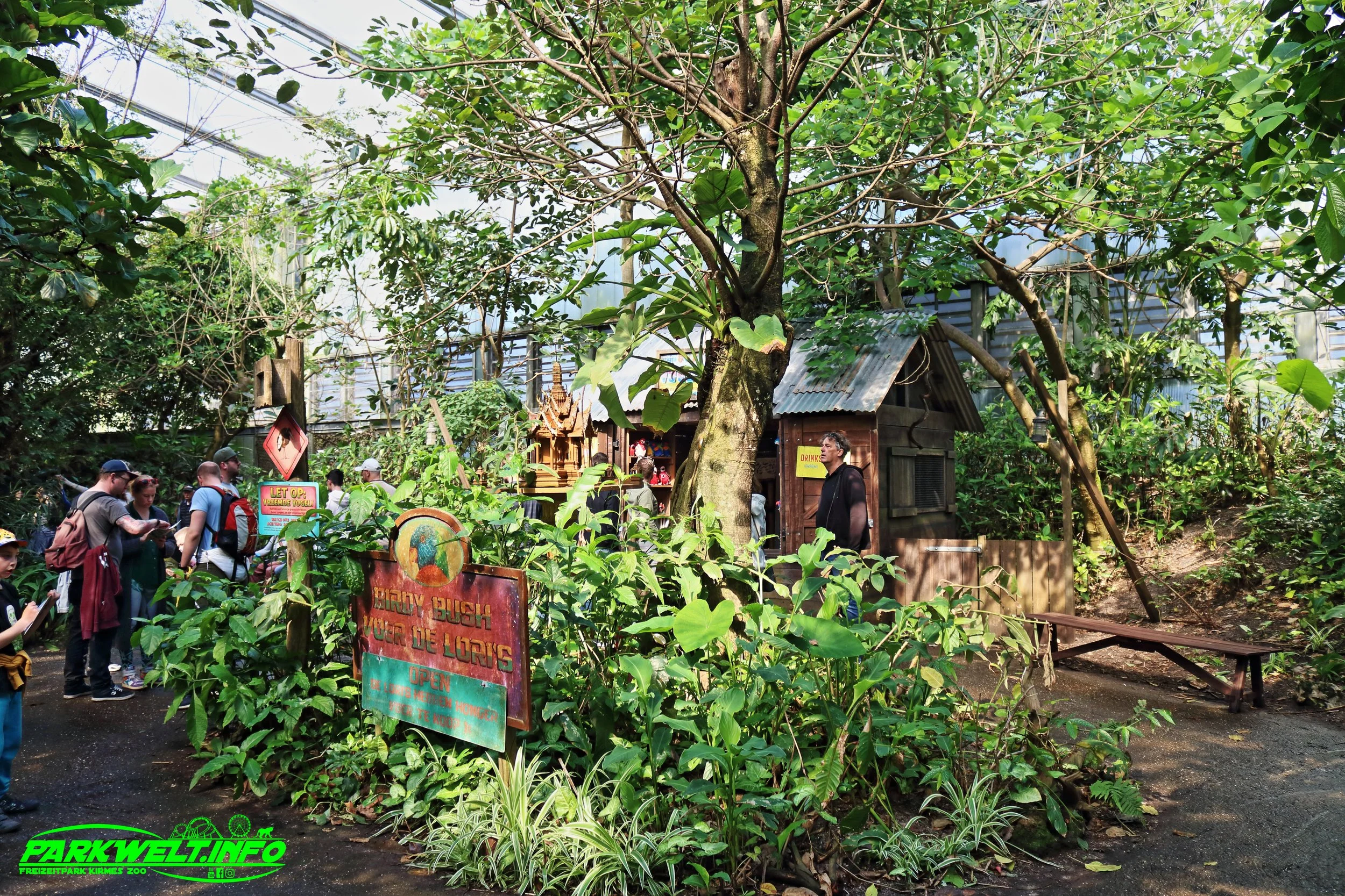 Wild Lands Wildlands Adventure Zoo Emmen Niederlande Netherlands Holland Park Plan Achterbahn Rollercoaster Safari Wildpark Ausflugsziel Attractiepark Themepark Freizeitpark Attraktionen Bilder Anfahrt Tweestryd Rimbula River Bootsfahrt
