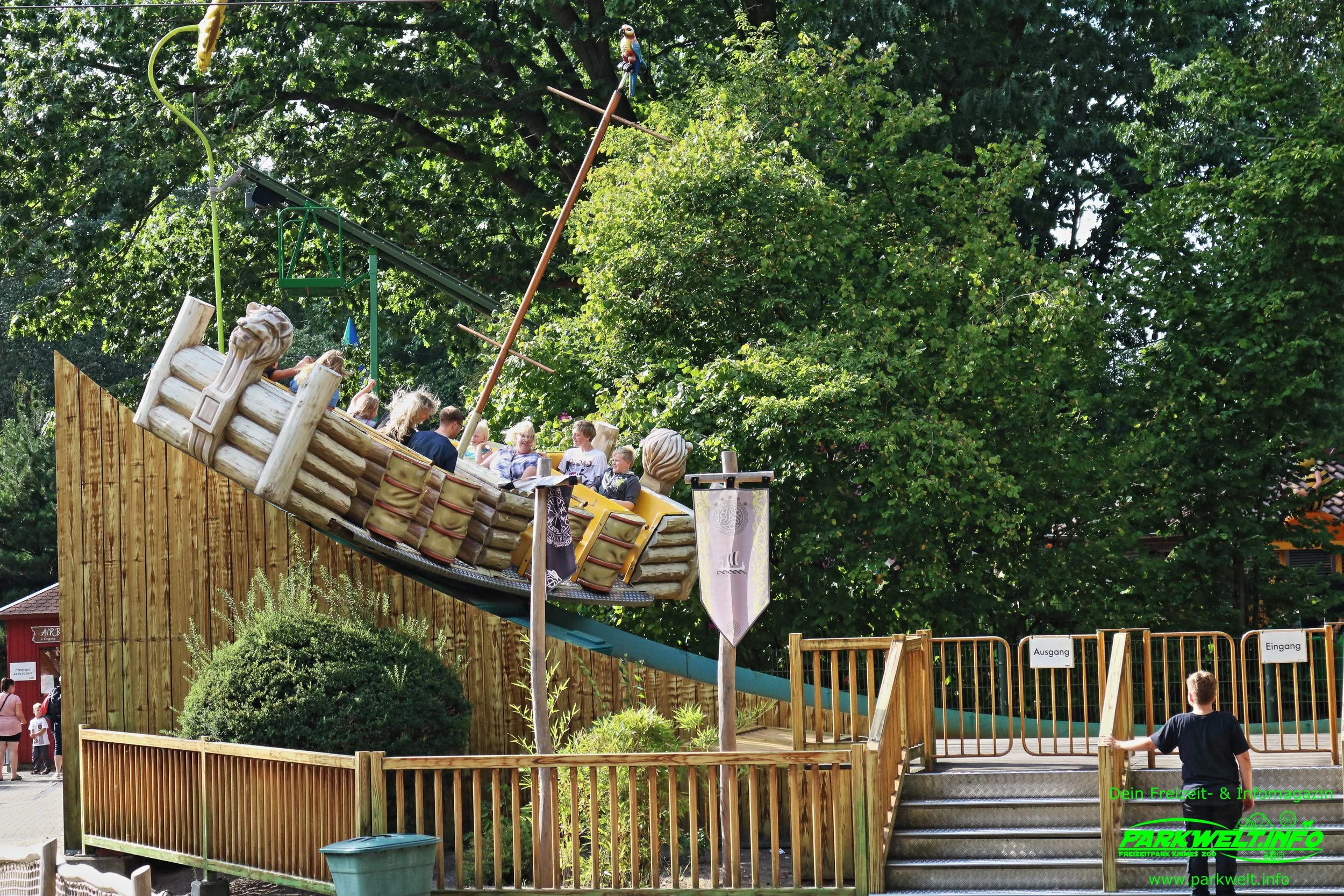 Kontiki Swing Boat Zierer Tier Freizeitpark Thüle Friesoythe Niedersachsen Attraktionen Adresse Map Guide Park Plan Achterbahn Rollercoaster Tiere Fahrgeschäfte Infos