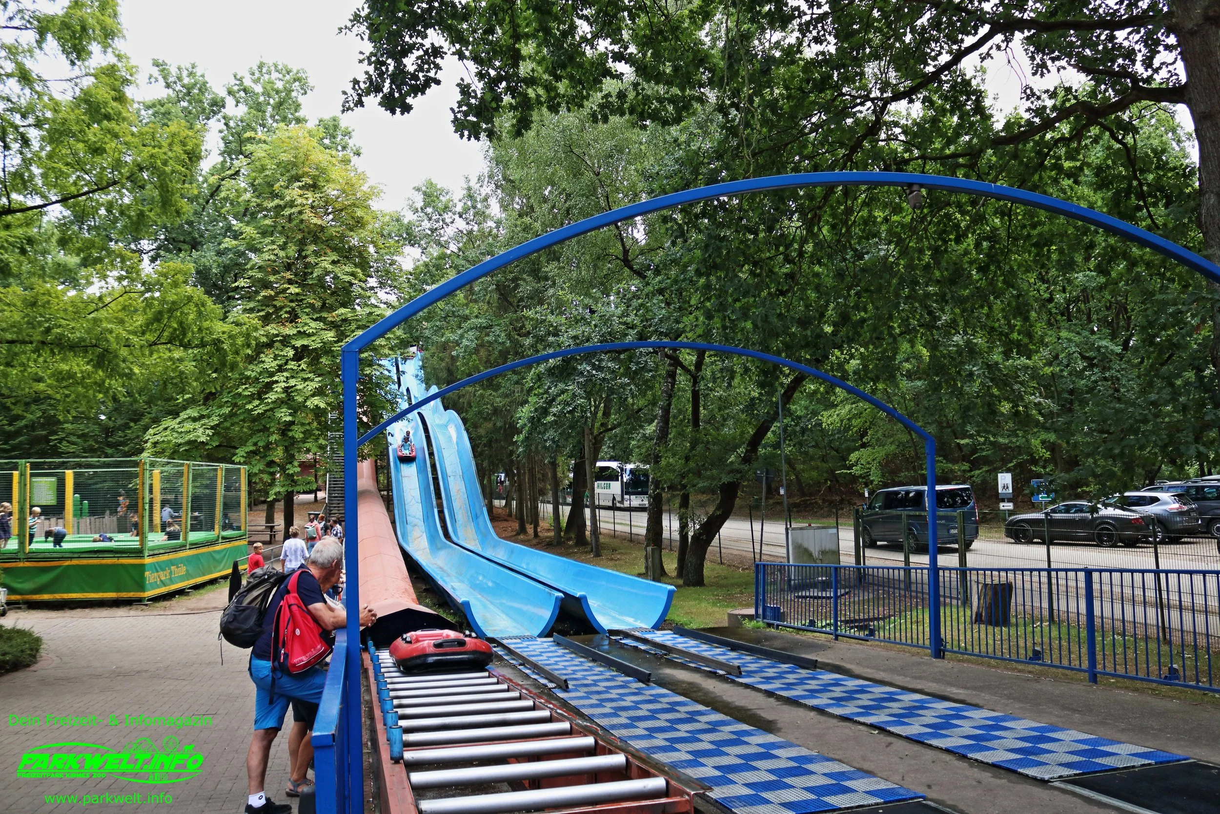 Schlauchboot Rutsche Wasserrutsche Metallbau Emmeln Tier Freizeitpark Thüle Friesoythe Niedersachsen Attraktionen Adresse Map Guide Park Plan Achterbahn Rollercoaster Tiere Fahrgeschäfte Infos